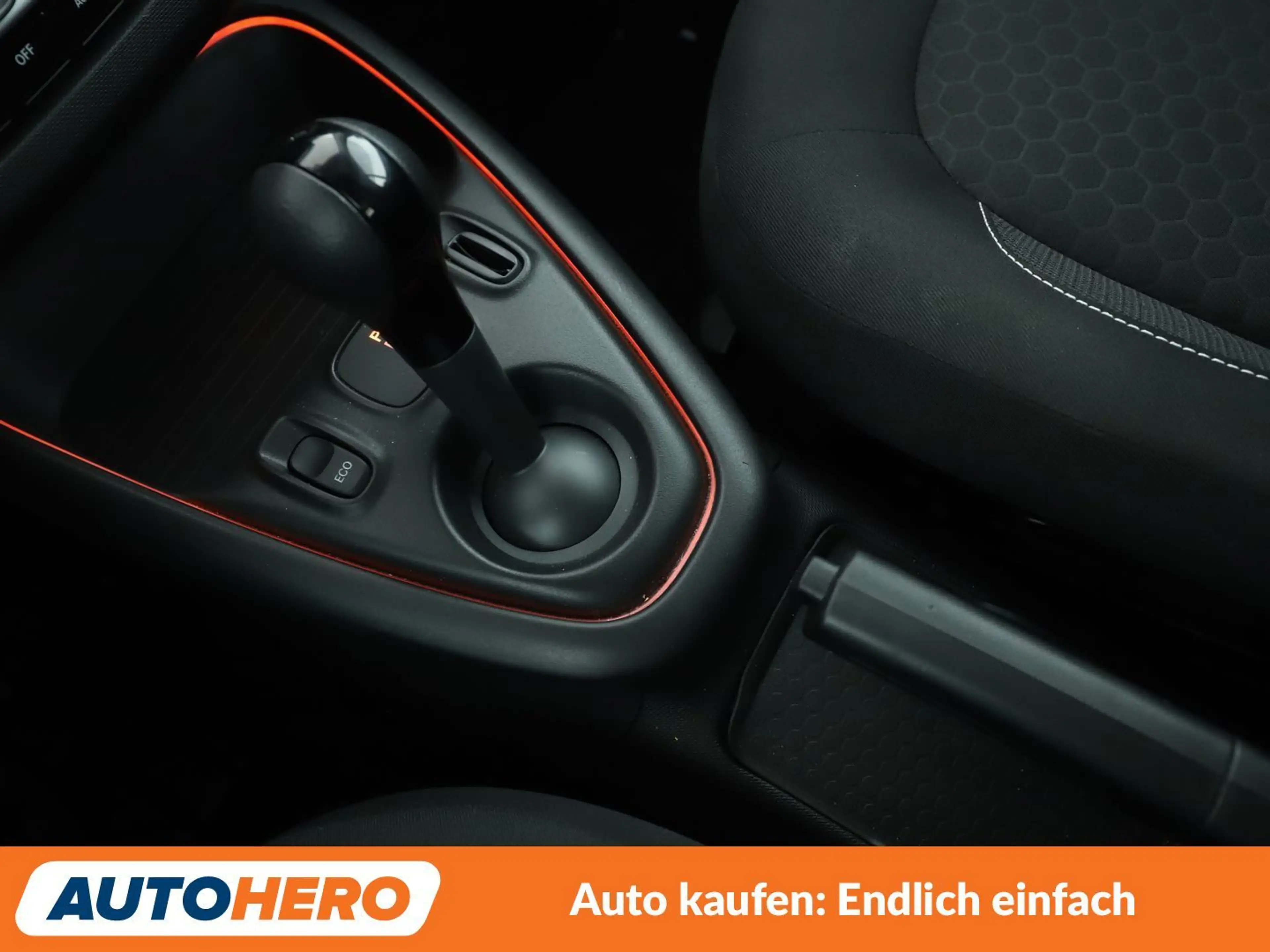 smart forTwo electric drive 60 kW passion Aut.*NAVI*LED*TEMPO* — photo 15