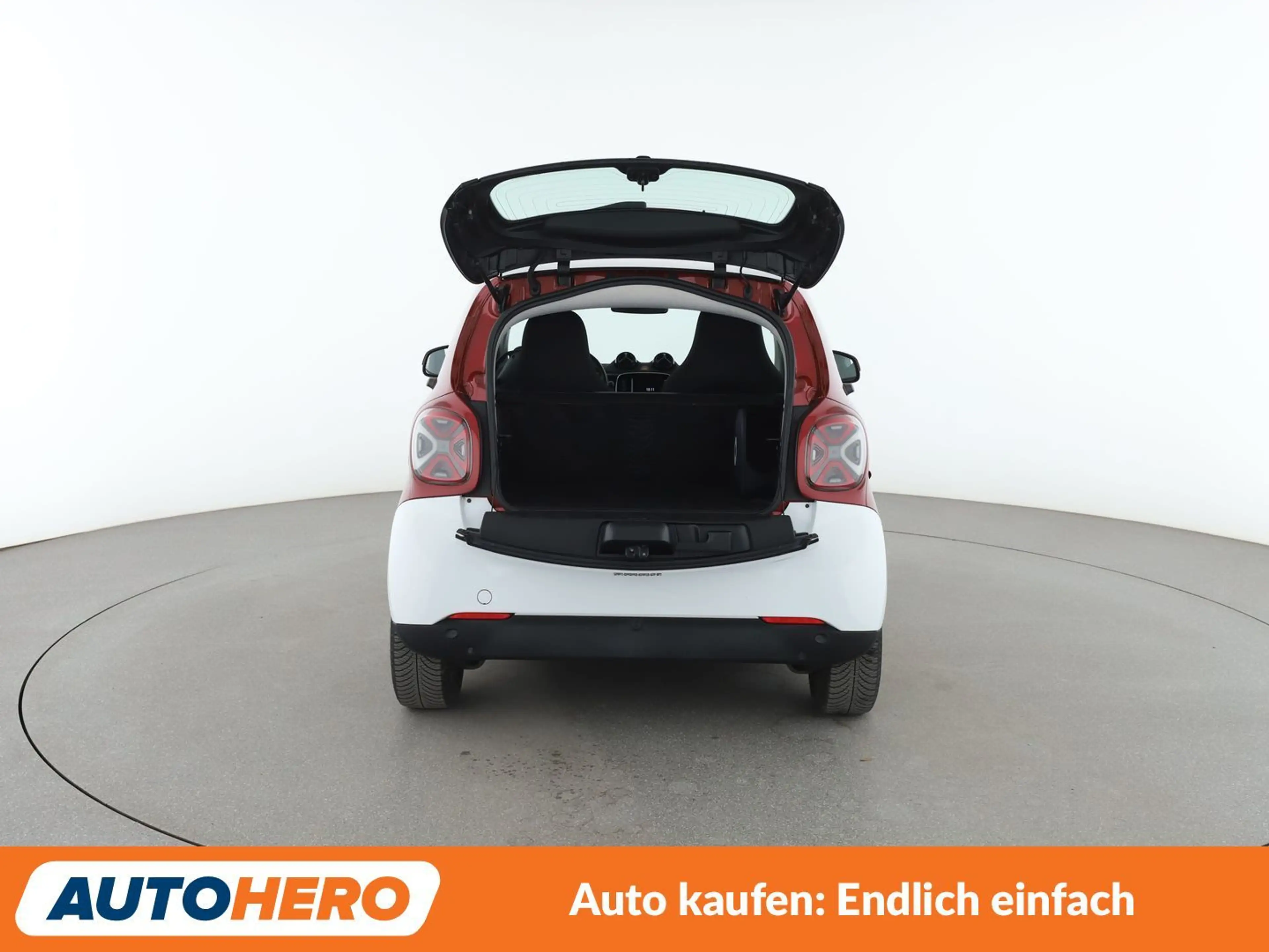 smart forTwo electric drive 60 kW passion Aut.*NAVI*LED*TEMPO* — photo 13