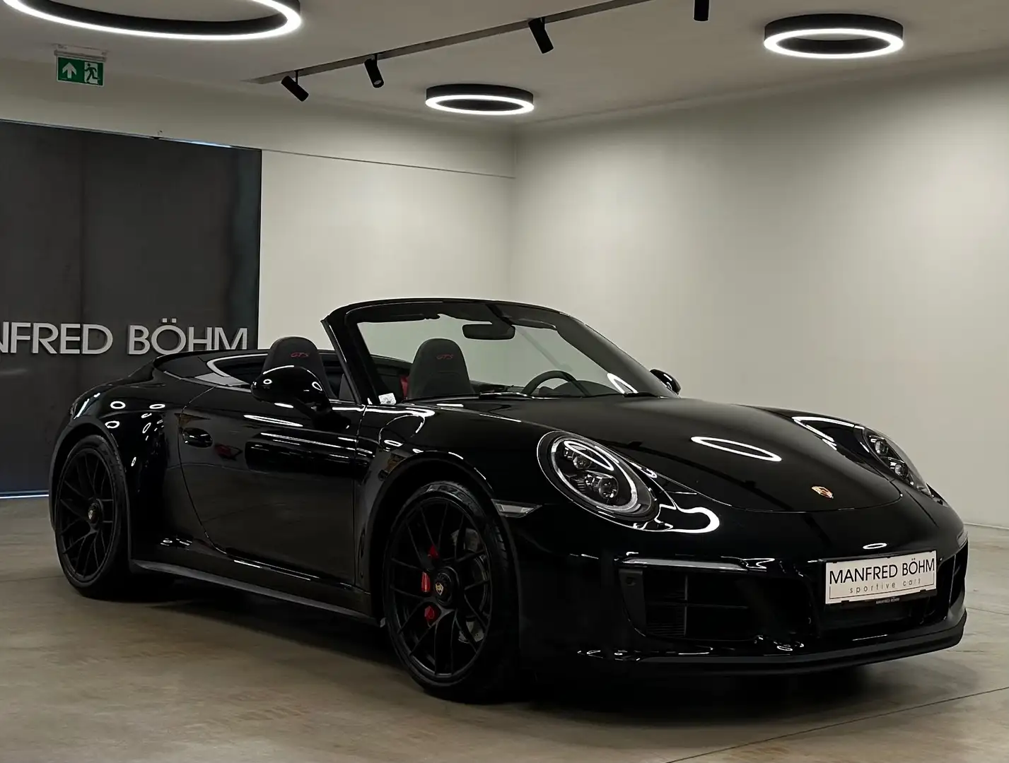 Porsche 911 911 Carrera 4 GTS Cabrio PDK - Modell 991.2 Schwarz - 2
