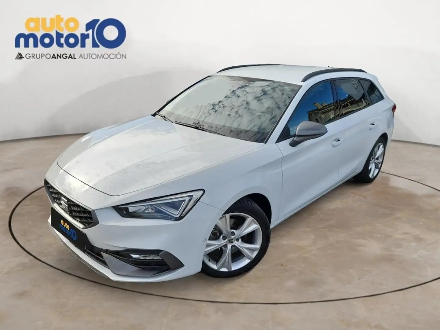 SEAT Leon SP 1.5 eTSI 110kW DSG S&S FR Spec Ed Vis - 2