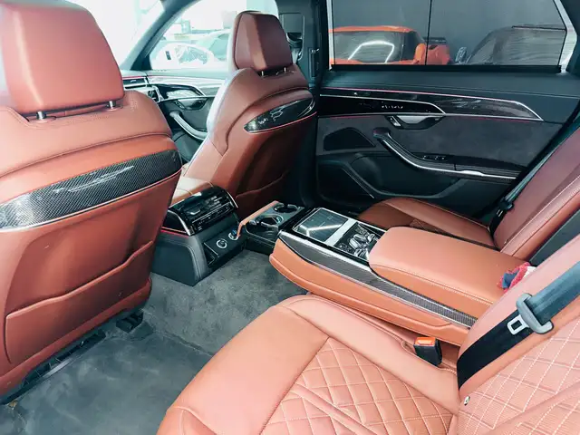 Audi A8 60 TFSI e L quattro Ansicht 9