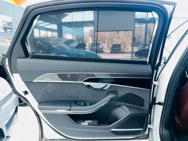 Audi A8 60 TFSI e L quattro Ansicht 8