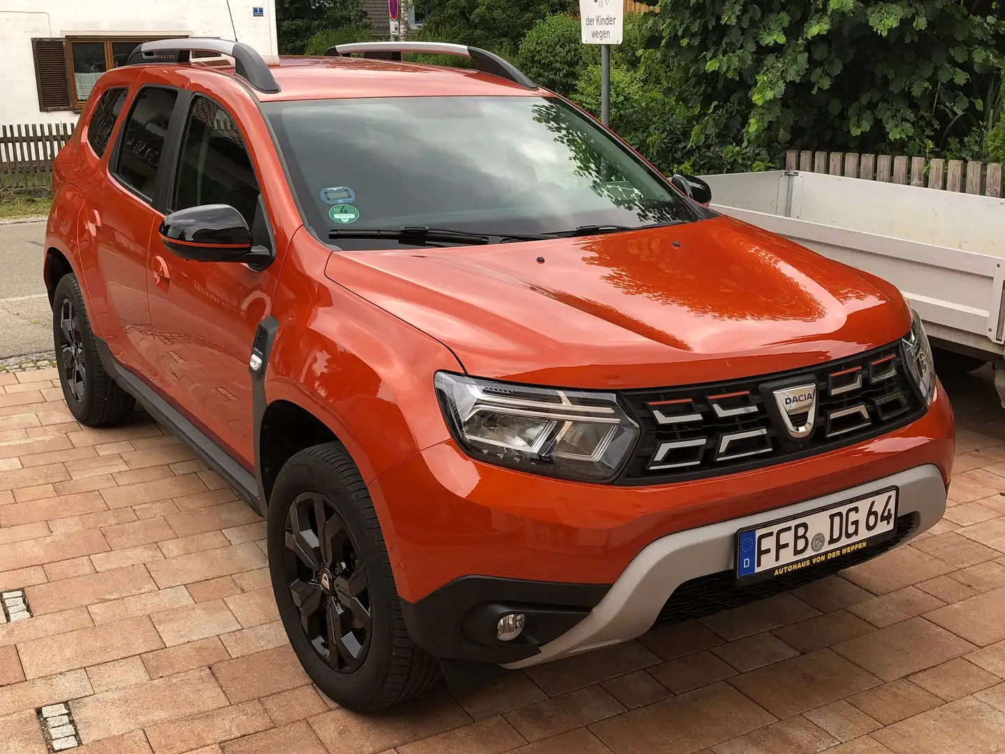 Dacia Duster Duster TCe 100 ECO-G 2WD Sondermodell Extreme - 1