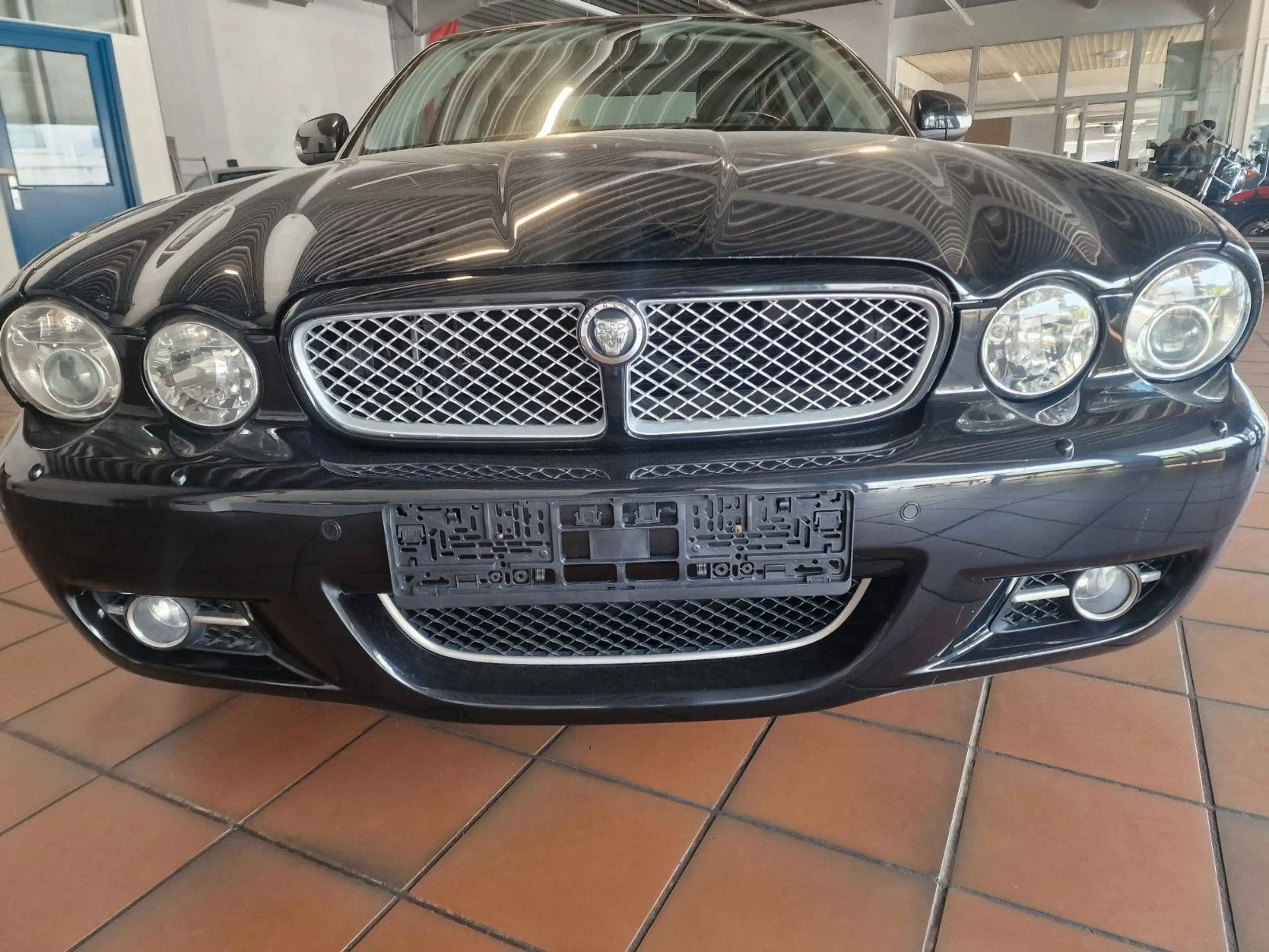 Jaguar XJ8 4,2 — photo 3