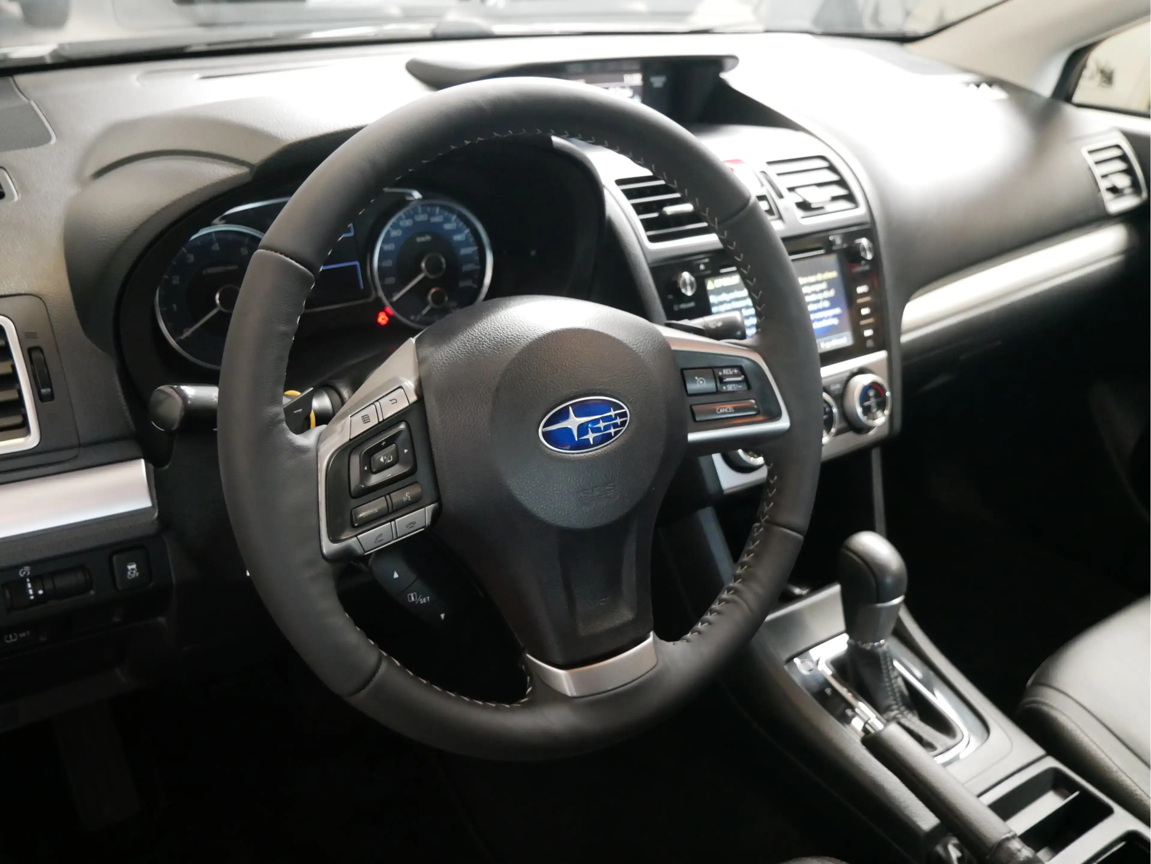 Subaru XV 2.0i Premium AWD — photo 14