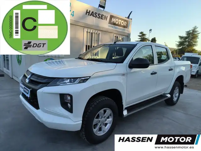 Mitsubishi L200 2.2DI-D Doble Cabina M-PRO