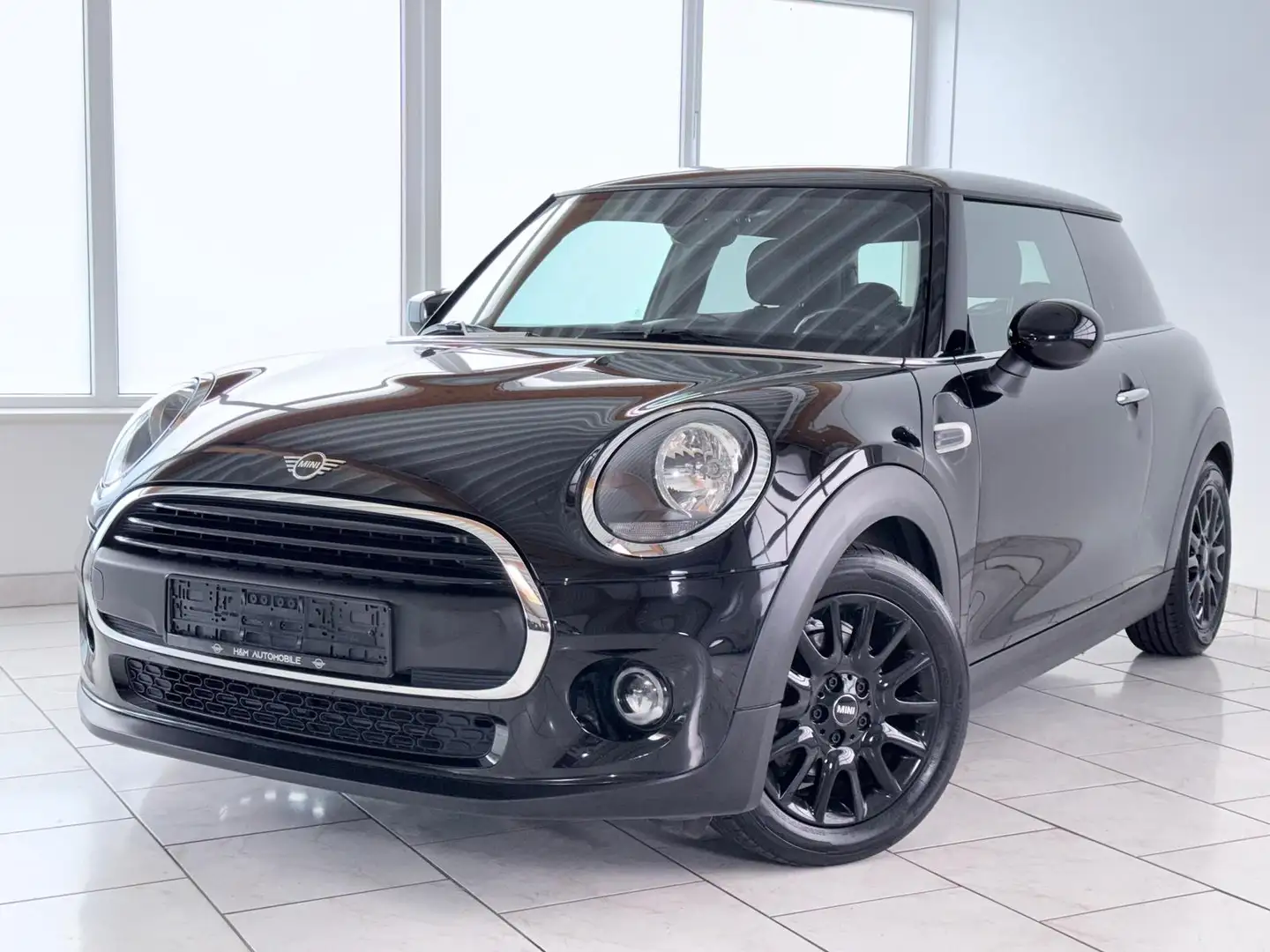 MINI One Mini One Blackyard-CarPlay/Sitzhzg/Navi Schwarz - 1