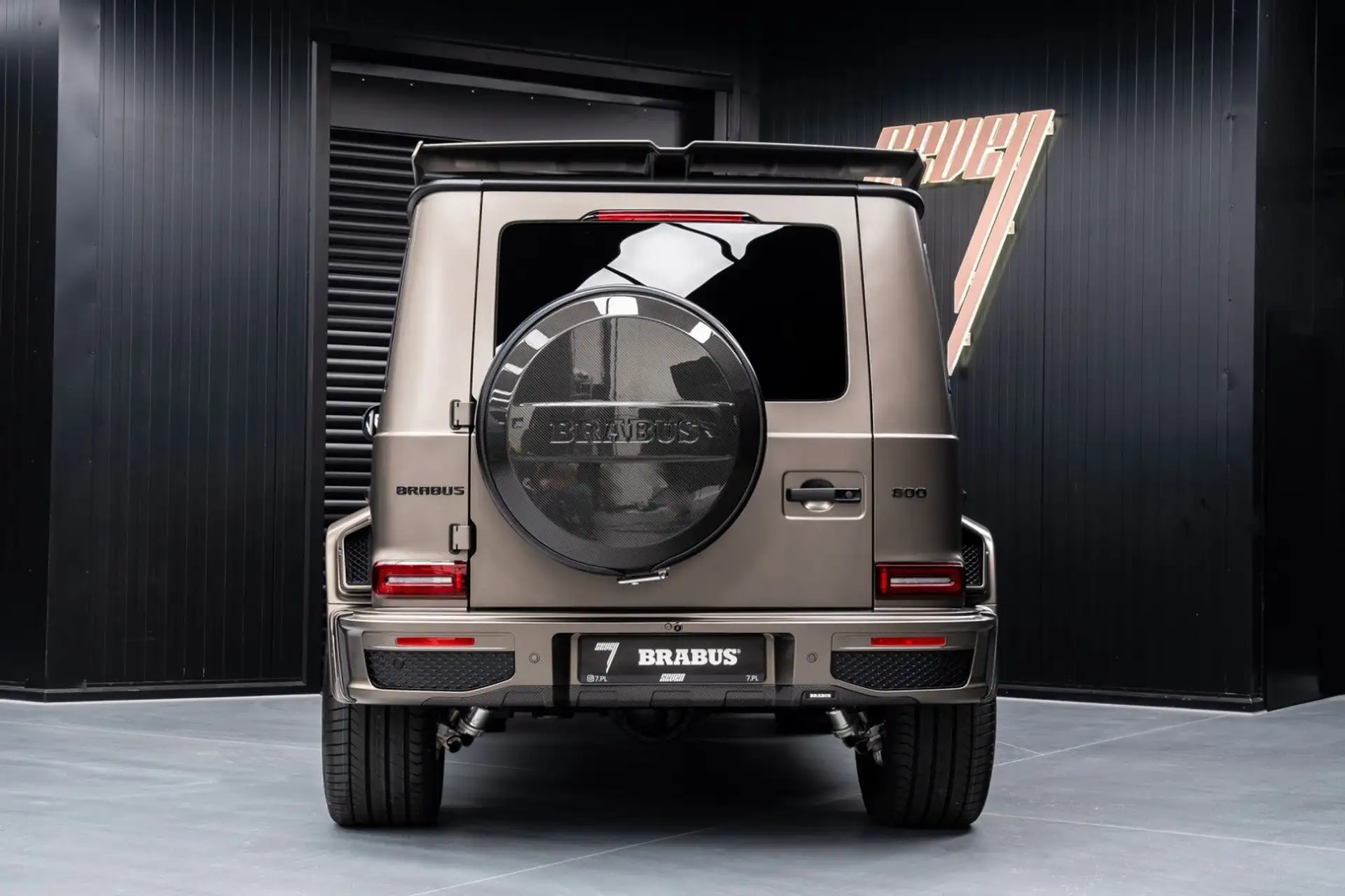 벤츠 G-Class G 63 AMG 2026 회색 사진 5