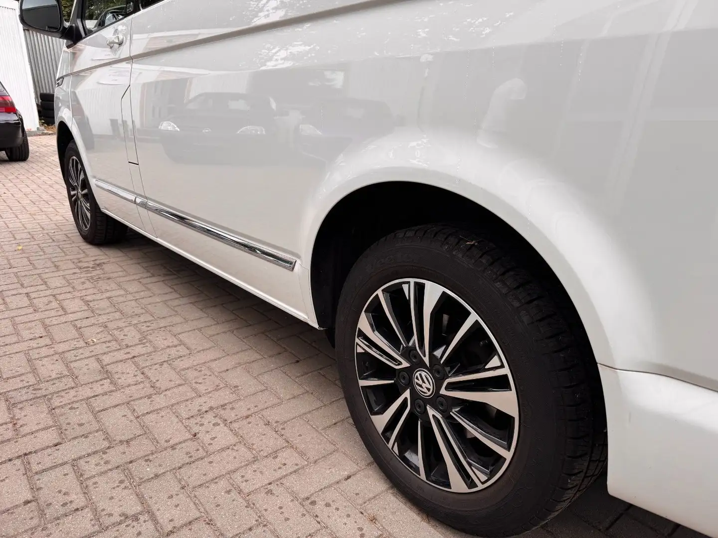 Volkswagen T6 Multivan T6.1 Multivan Multivan Generation Six Wit - 2