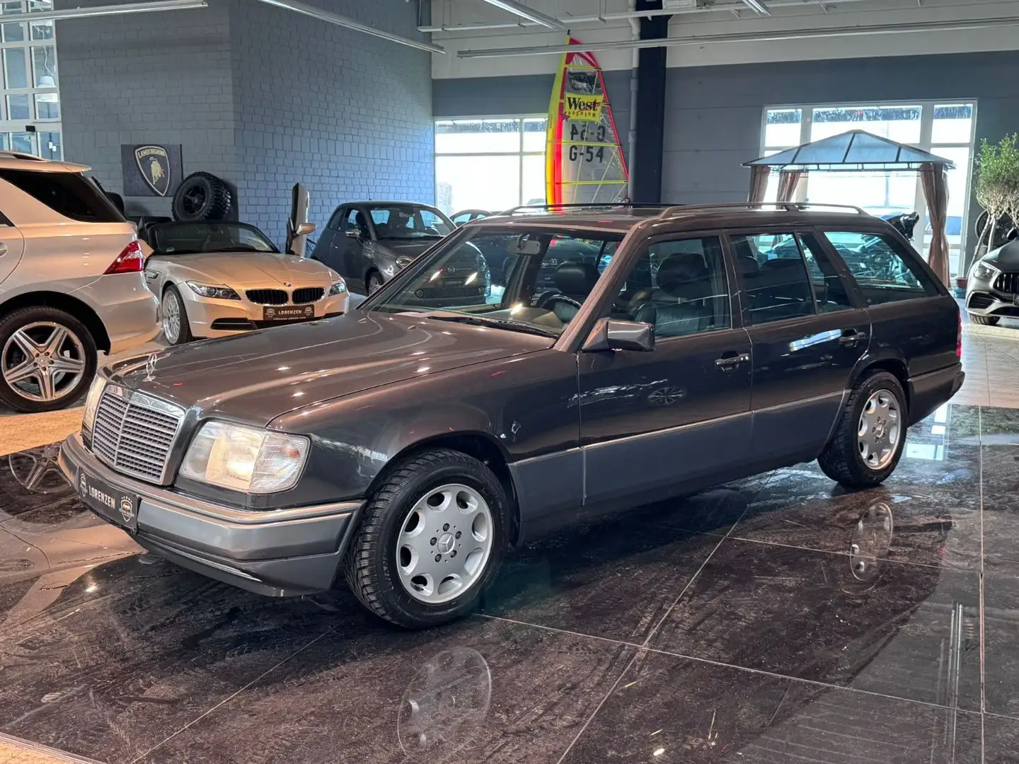 Mercedes-Benz E 220 T Leder Aut. Tempomat Klima S-Dach 3. Hand Rouge - 1