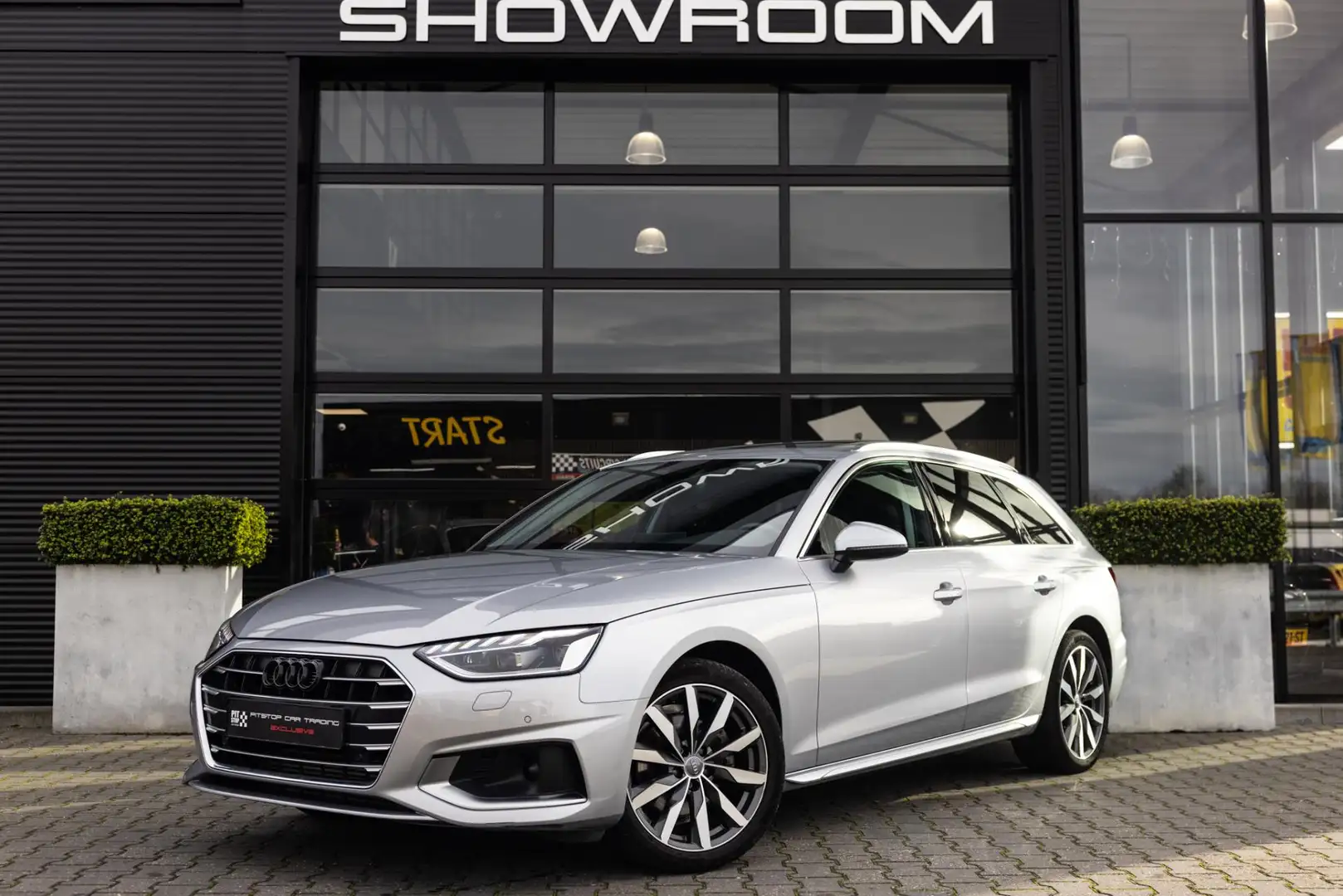 Audi A4 Avant 40 TFSI Pro Line, 190 PK, Pano, Camera, ACC, Argento - 2