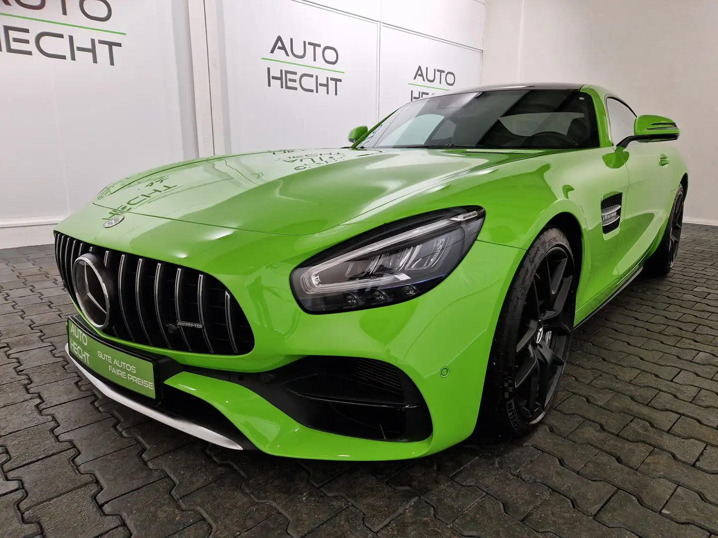 Mercedes-Benz AMG GT Panorama, ACC, AMG Performance Abgas Groen - 1
