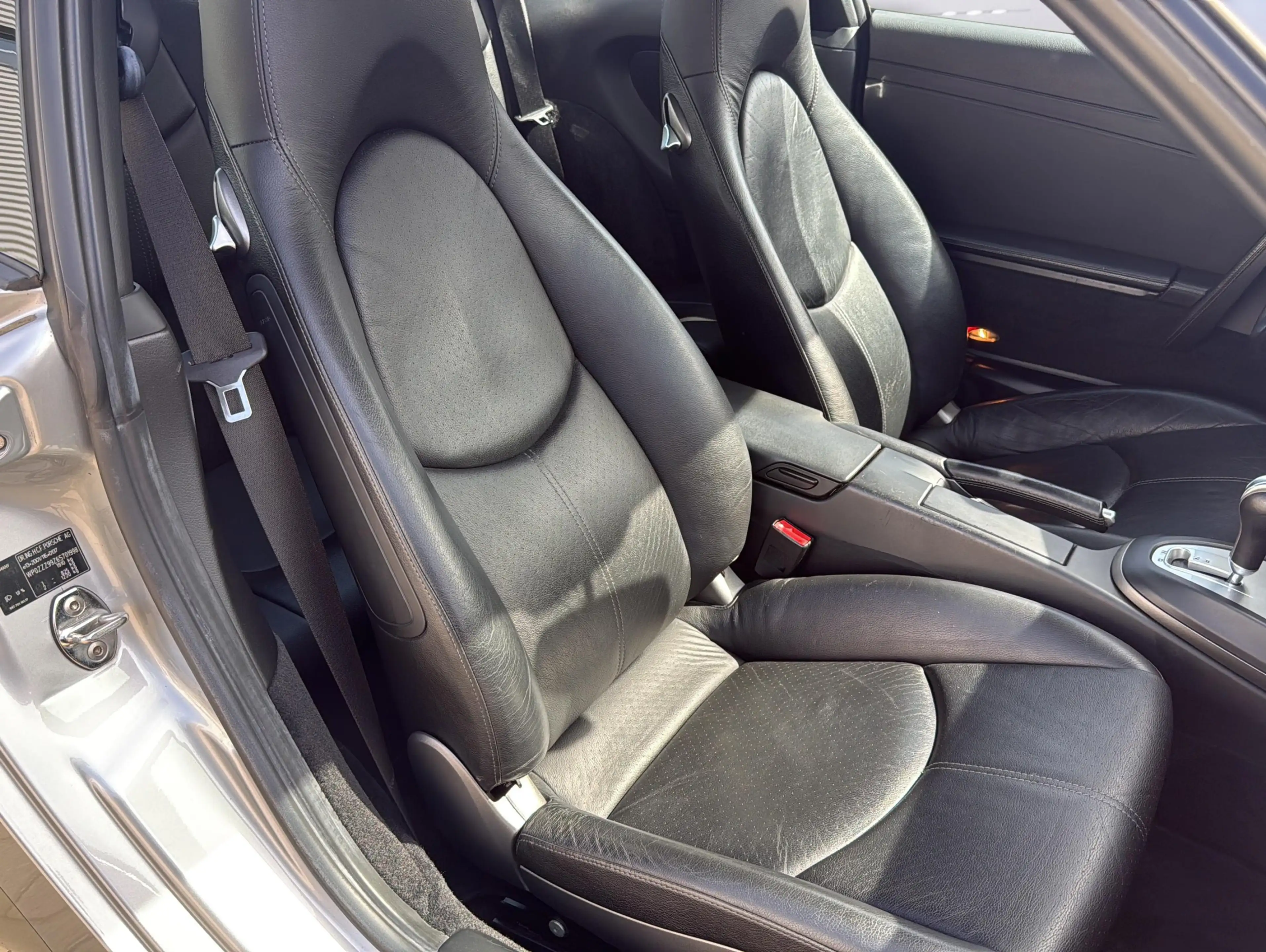 Porsche 997 Carrera 4 Coupe — photo 12