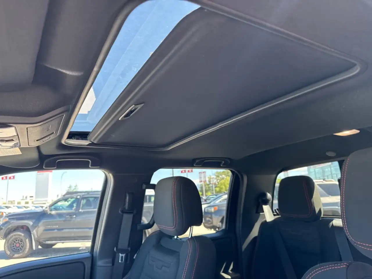 Nissan Frontier снимка Nissan Frontier