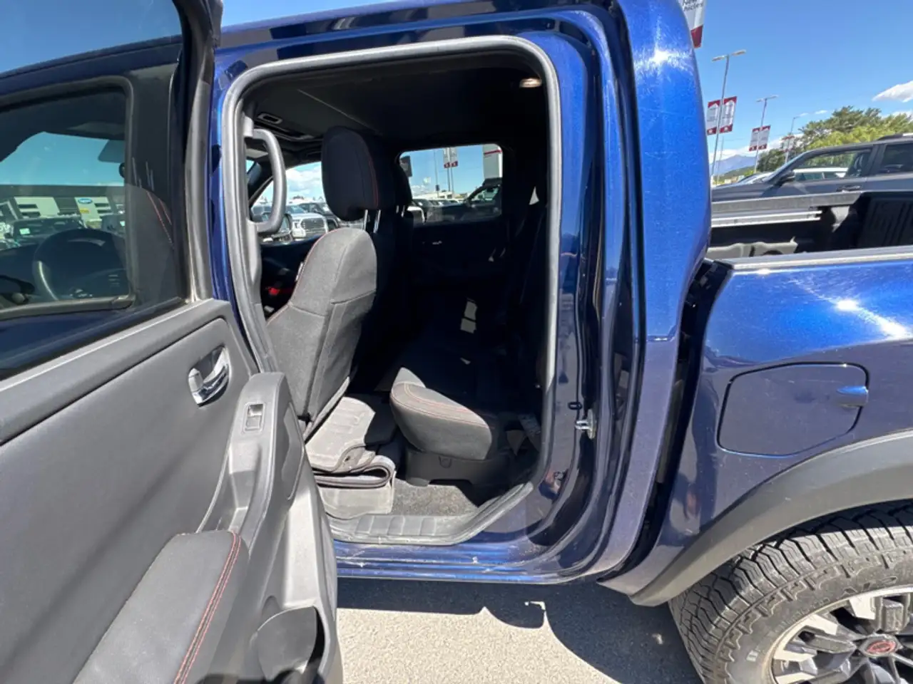 Nissan Frontier снимка Nissan Frontier