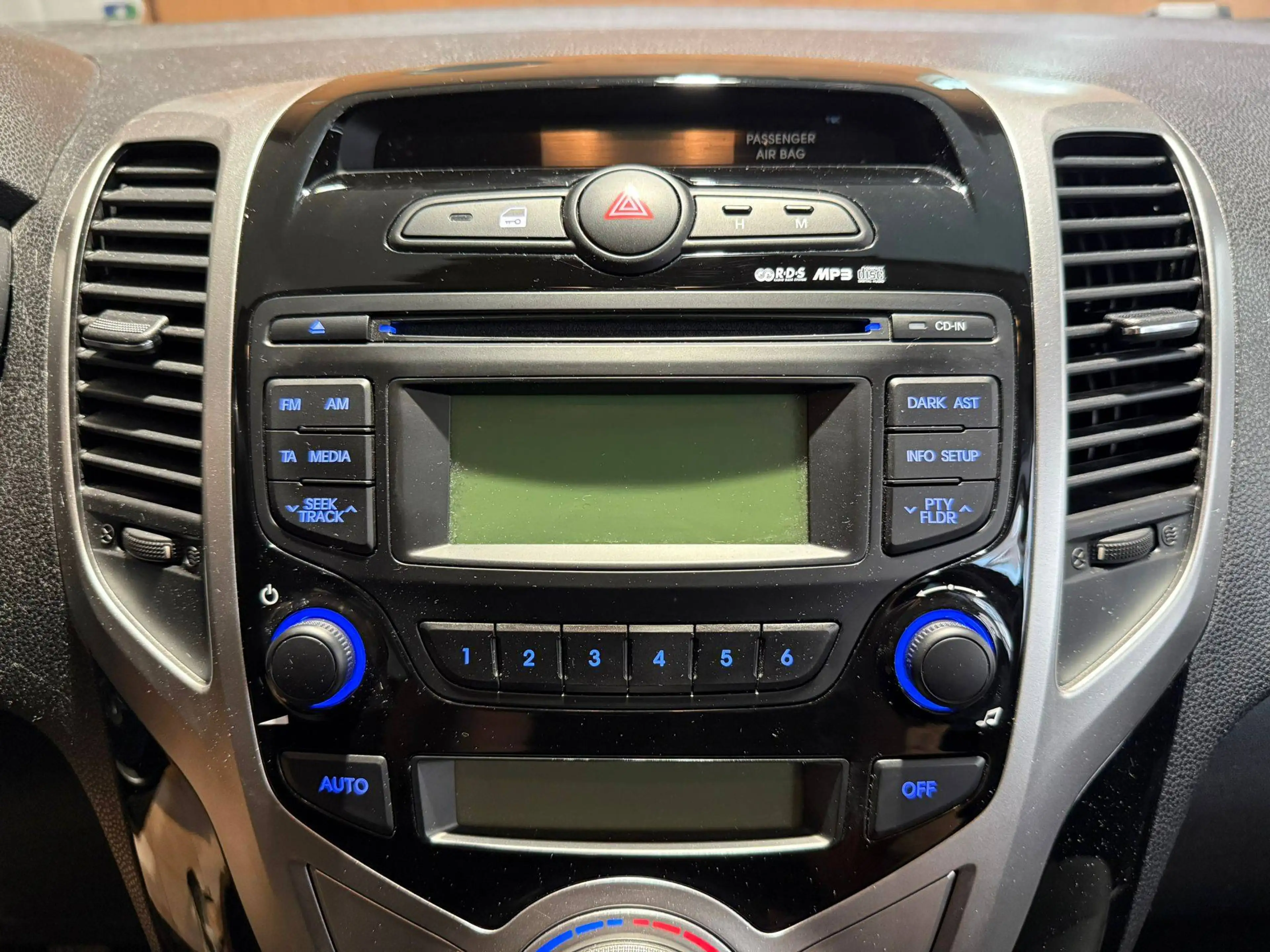 Hyundai iX20 iX20 1.4i Comfort ISG Stop — photo 14