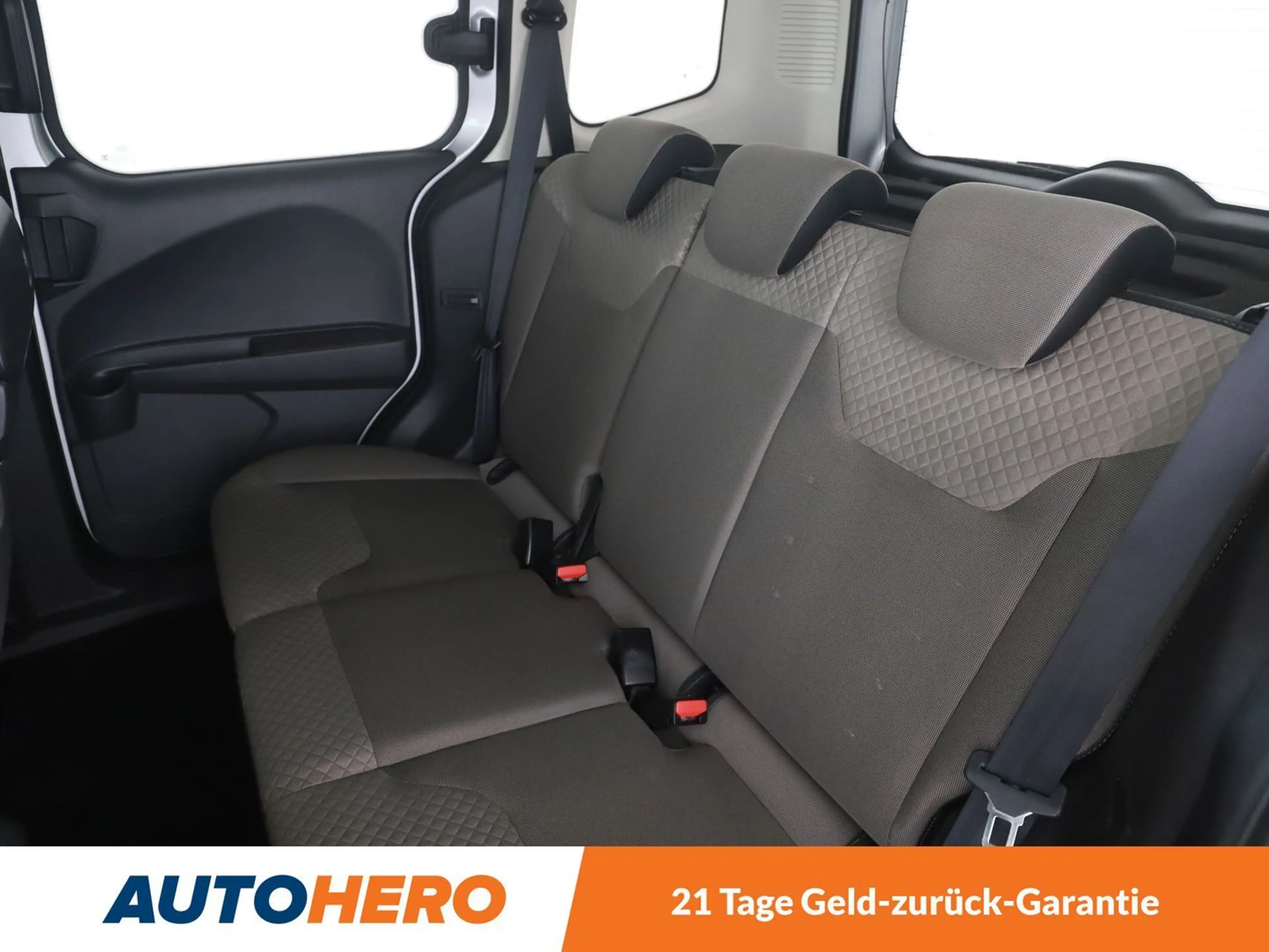 Ford Tourneo 1.0 EcoBoost Titanium *TEMPO*PDC*AHK*SHZ* — photo 14