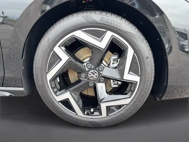 Volkswagen Passat view 7