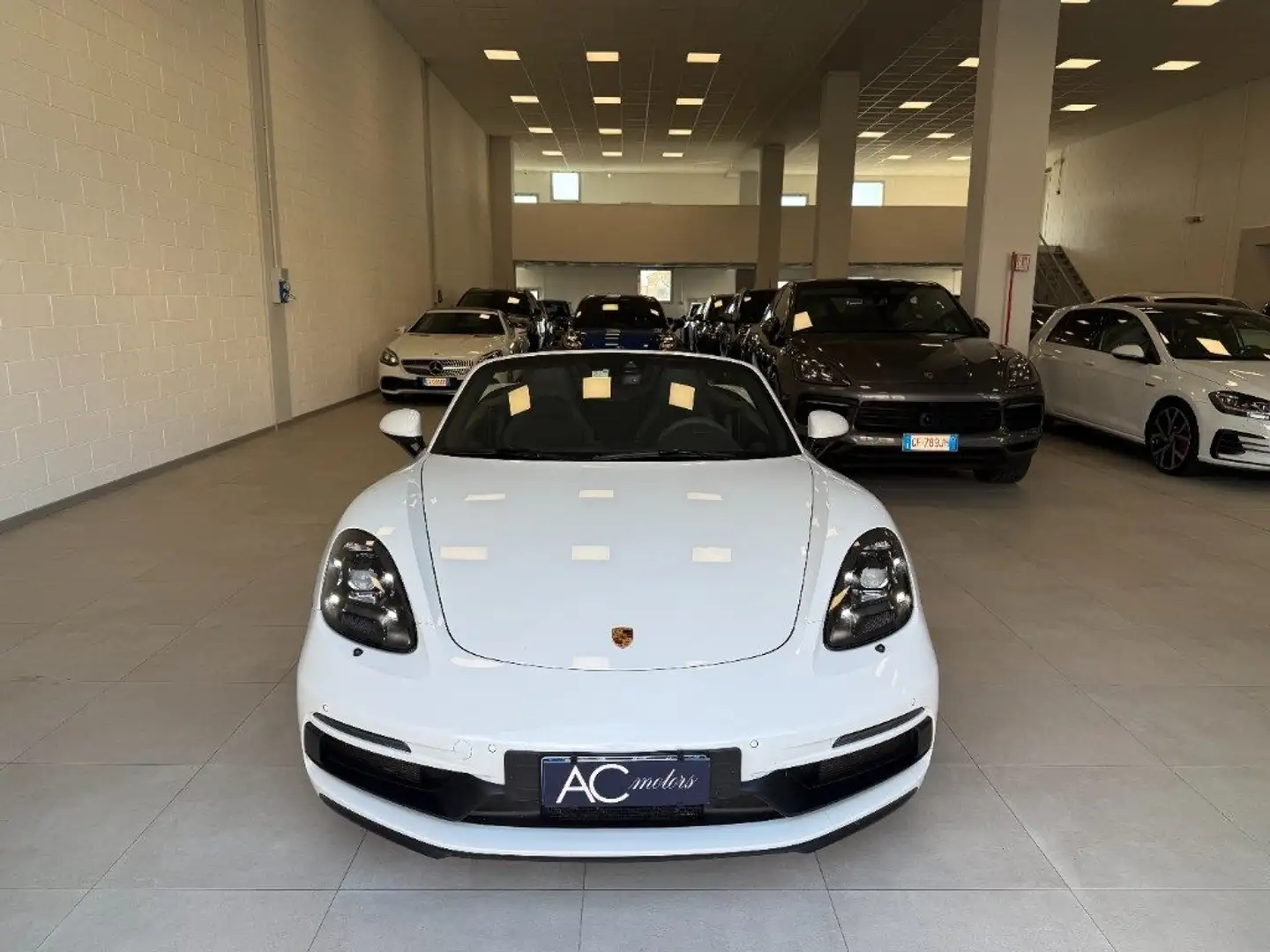 Porsche Boxster 4.0 GTS PDK Bílá - 1