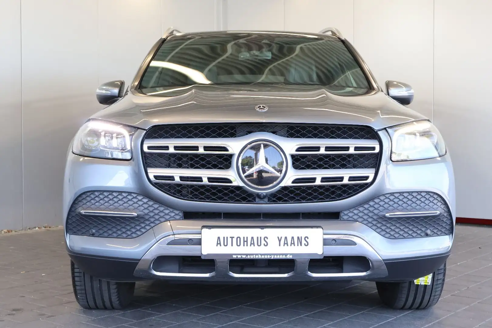 Mercedes-Benz GLS 350 d 4M AIR+HUD+BURM.+360°+KEY+PANO+7 SITZE Grau - 2
