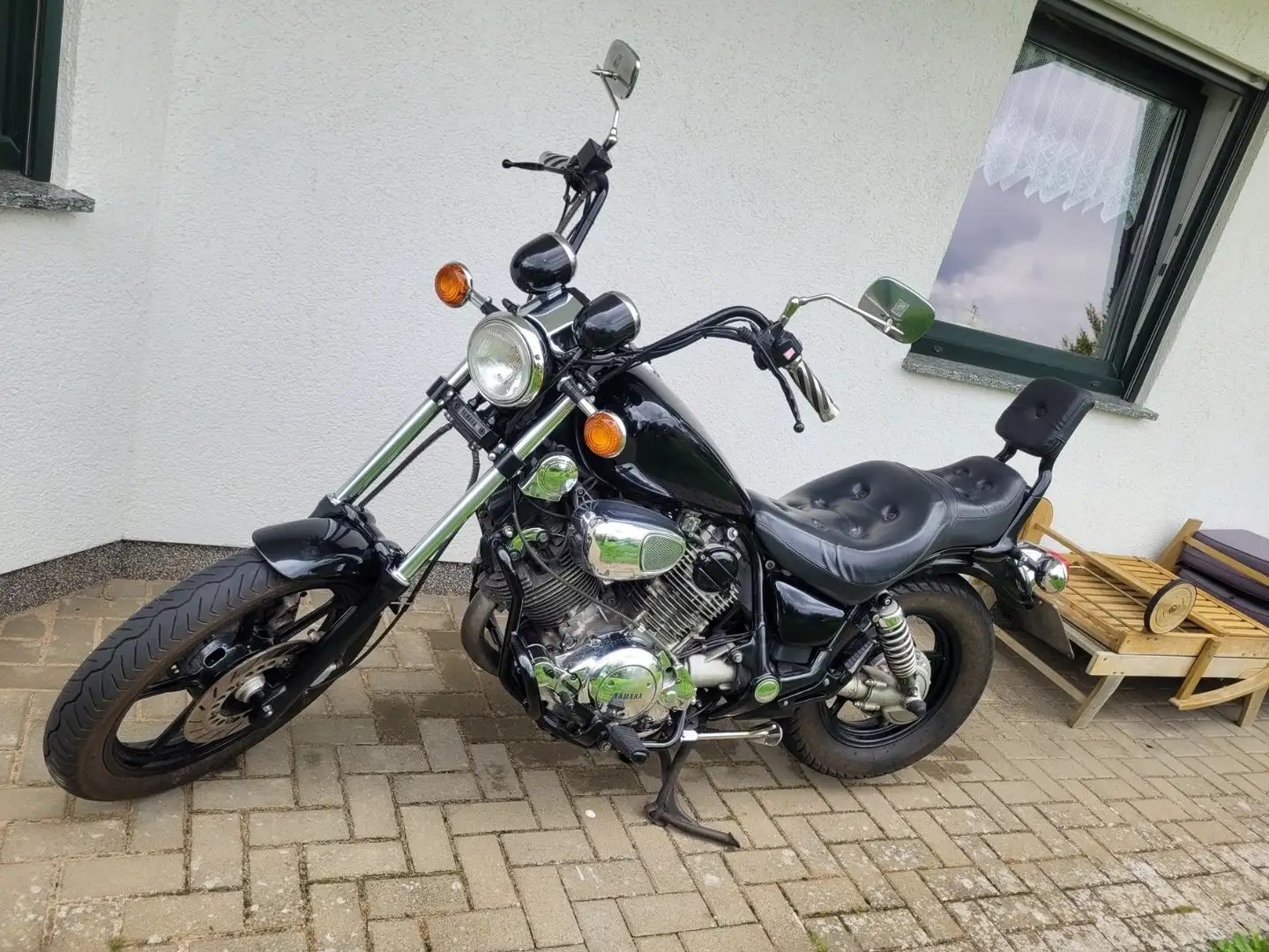 Yamaha XV 750 Virago Černá - 1