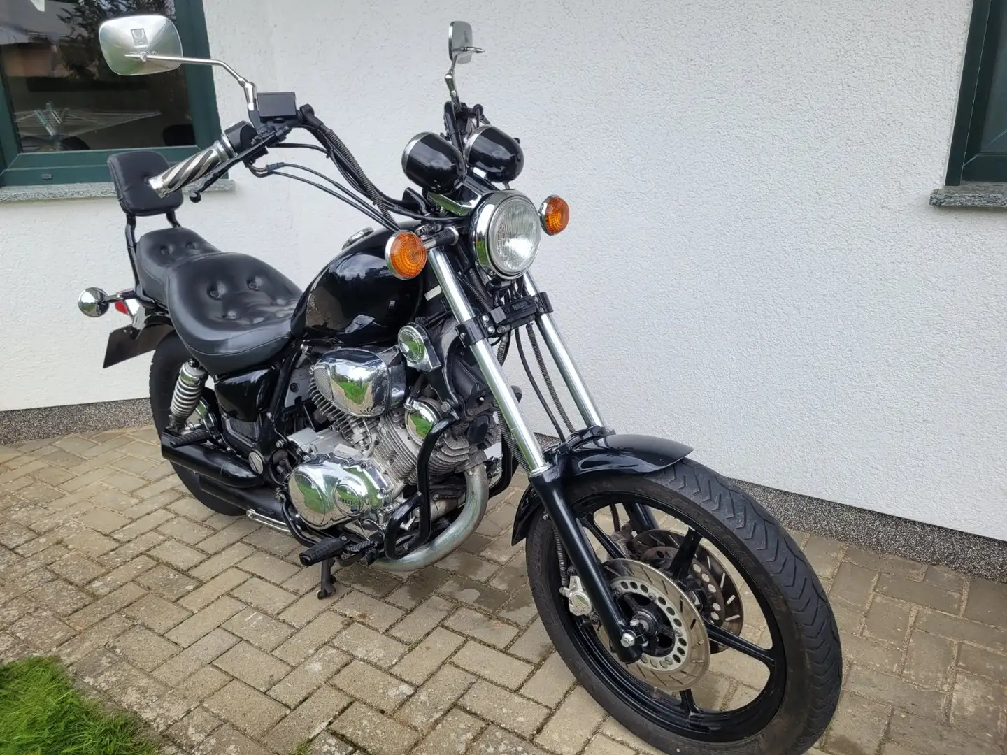 Yamaha XV 750 Virago Černá - 2