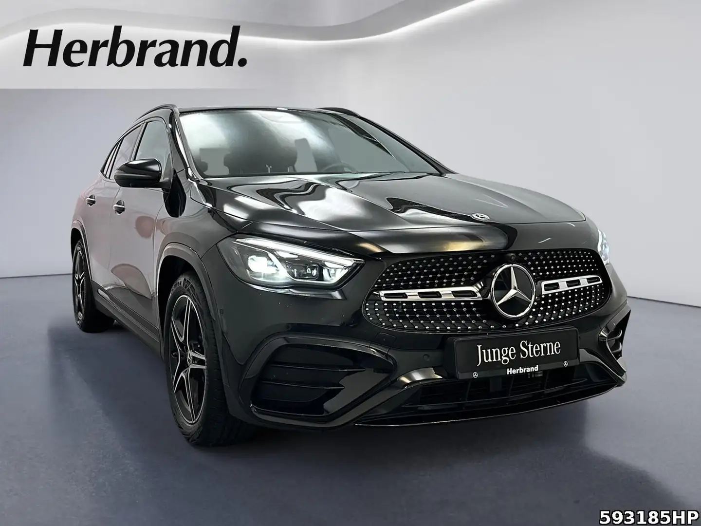 Mercedes-Benz GLA 200 AMG Night Pano MULTIBEAM 360° DISTRONIC Schwarz - 2