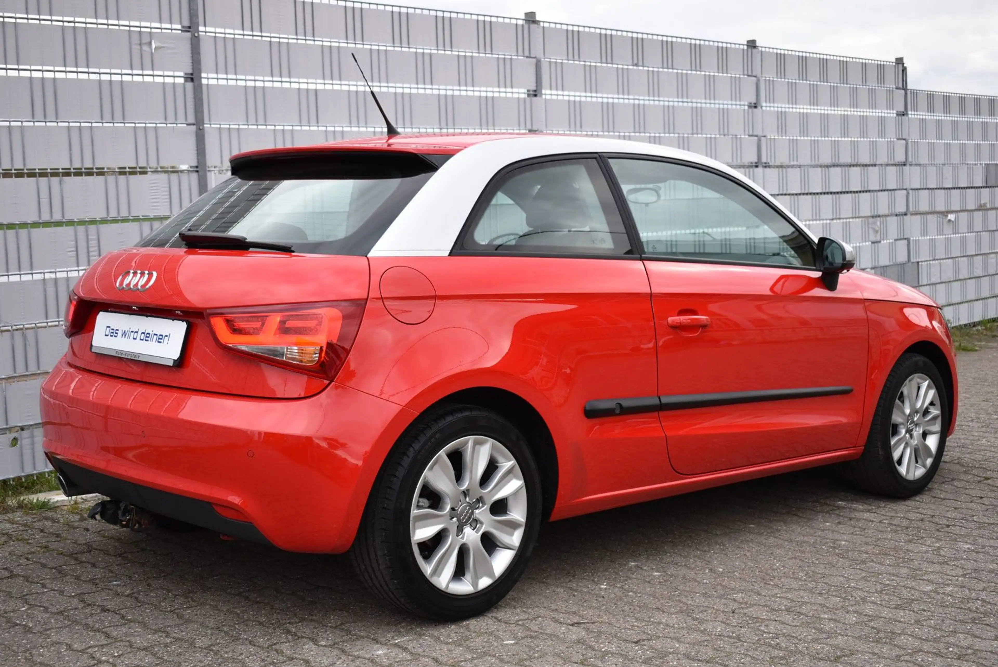 Audi A1 Ambition 1.6 TDI Automatik erst 48100Km — photo 7