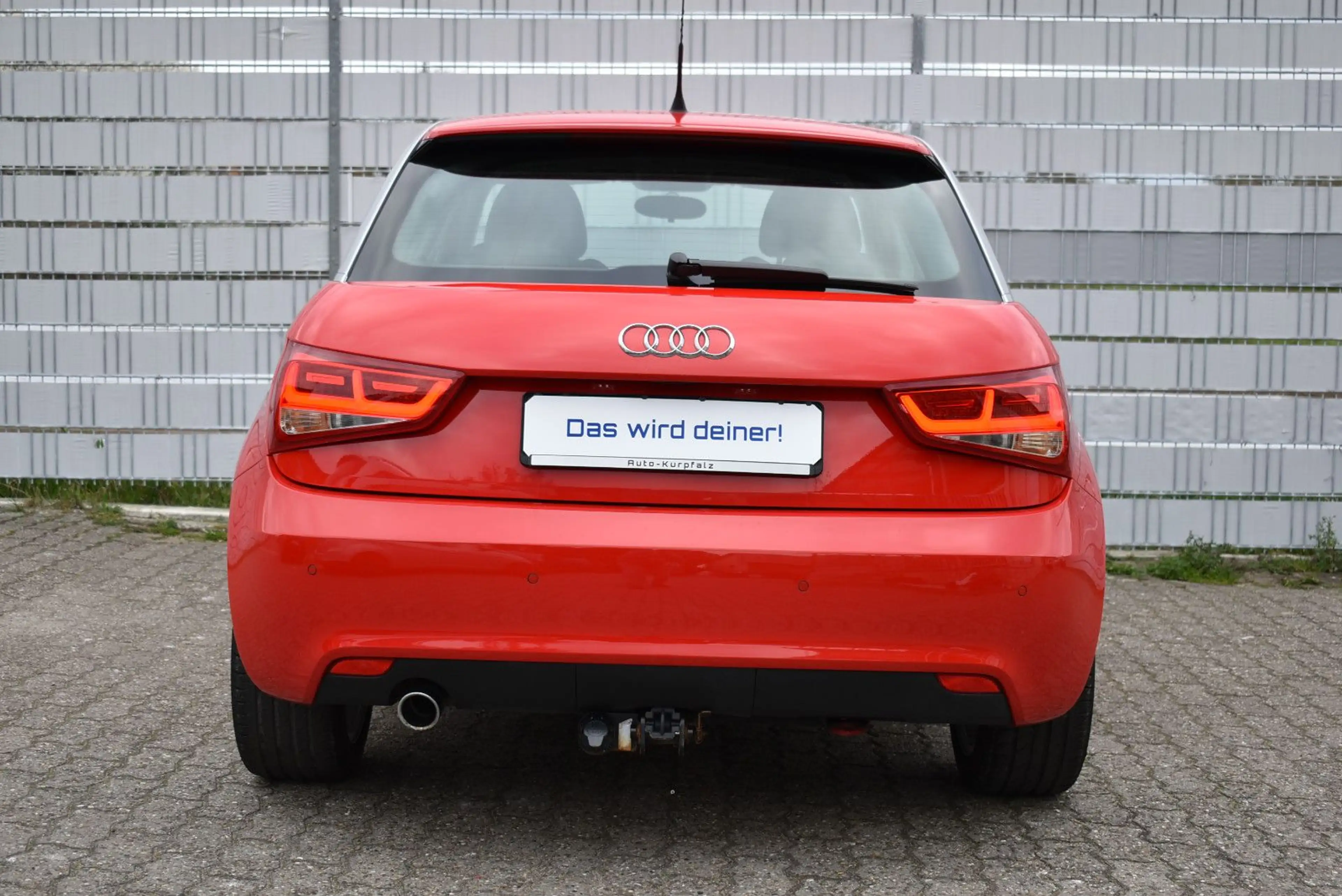 Audi A1 Ambition 1.6 TDI Automatik erst 48100Km — photo 10
