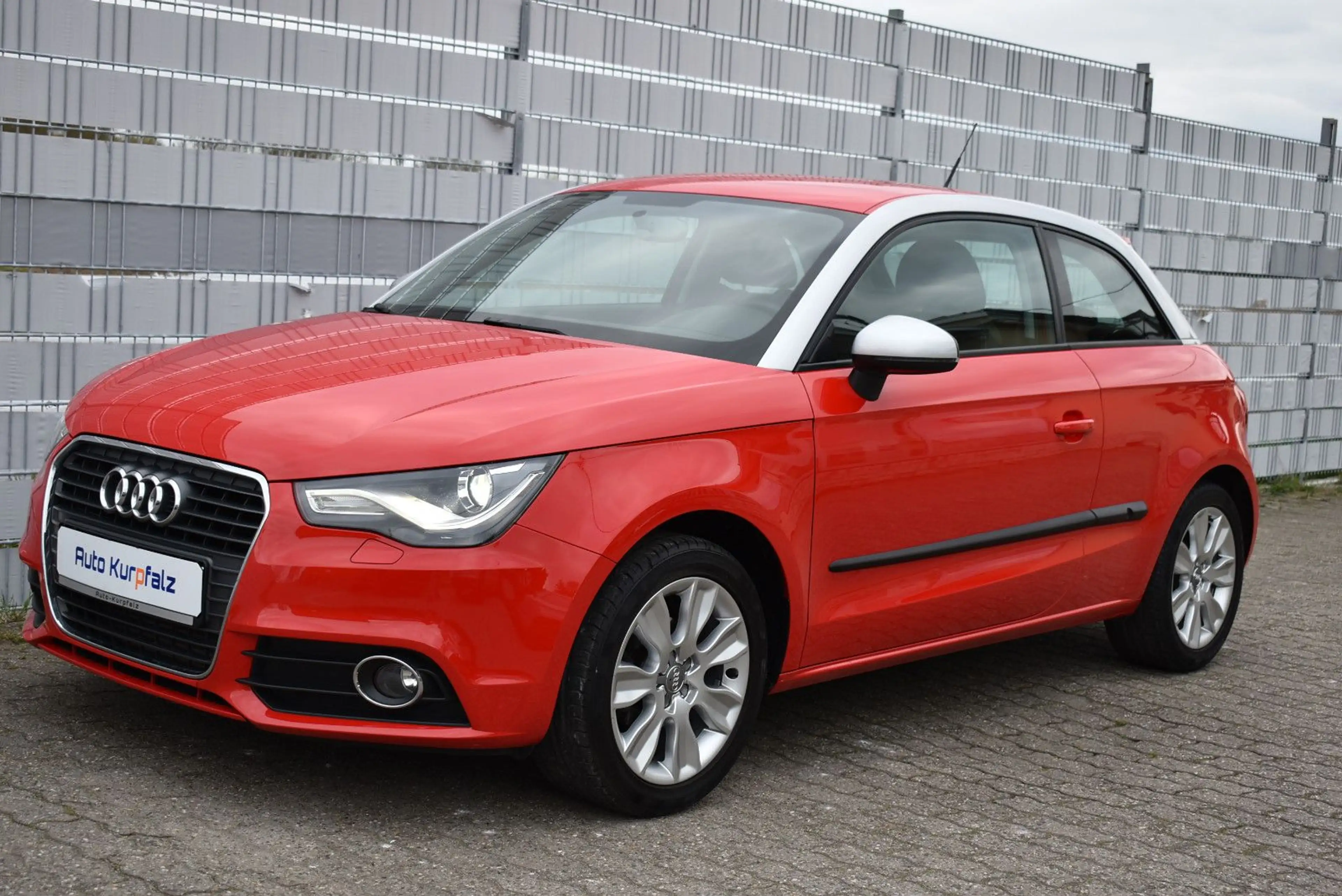 Audi A1 Ambition 1.6 TDI Automatik erst 48100Km — photo 8