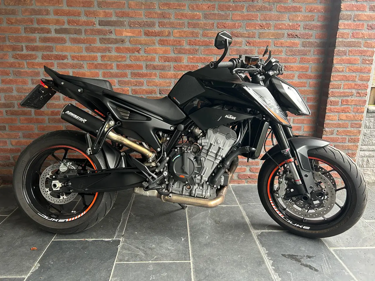 KTM 890 Duke