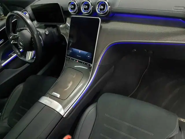 Mercedes-Benz C-Class view 9