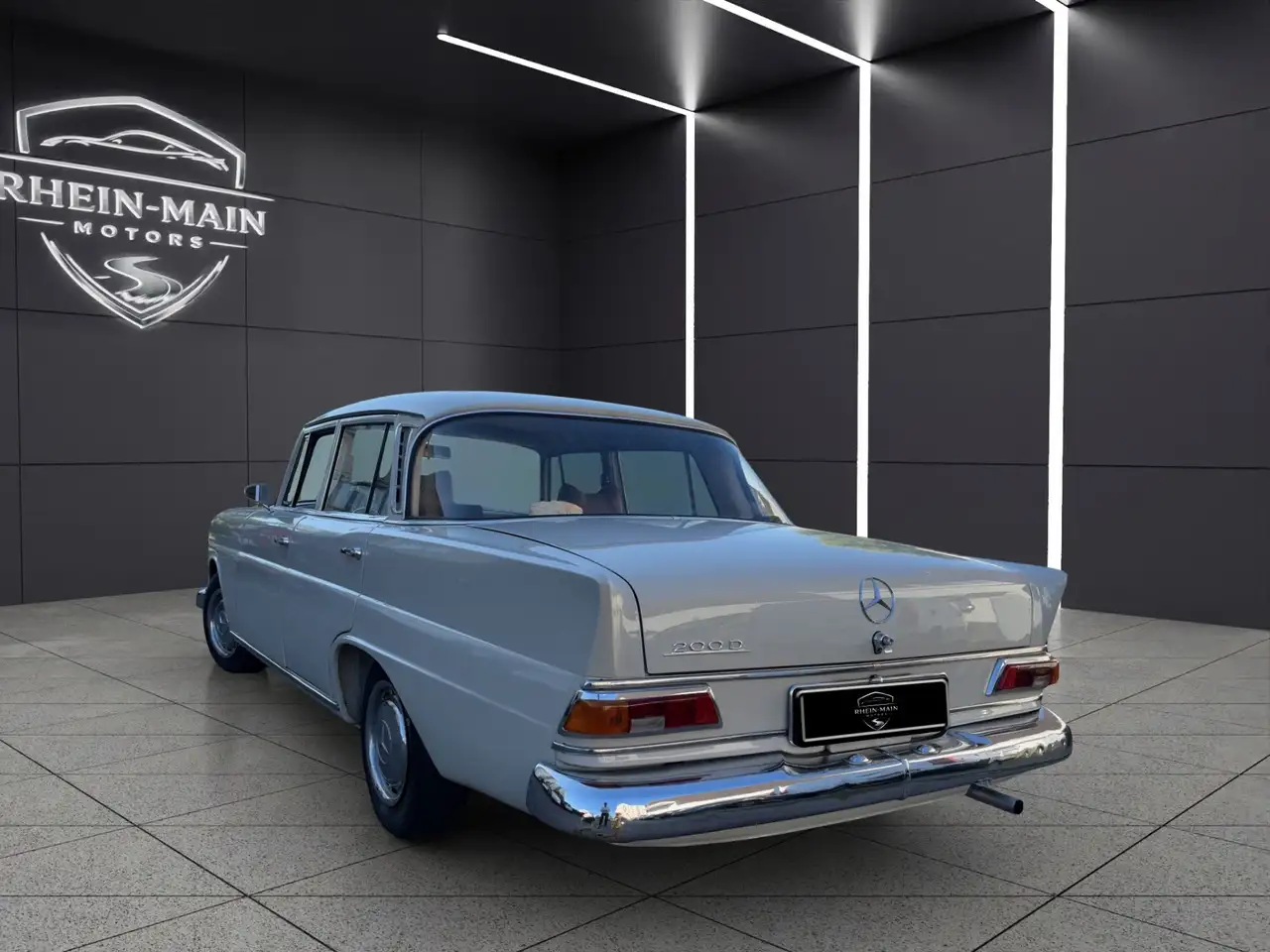 Mercedes-Benz 200D Heckflosse Traum Zustand, foto 8