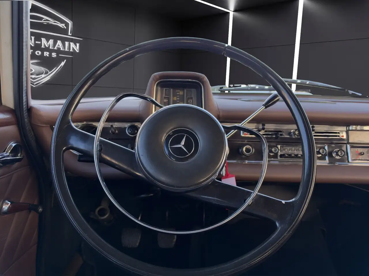 Mercedes-Benz 200D Heckflosse Traum Zustand, foto 12