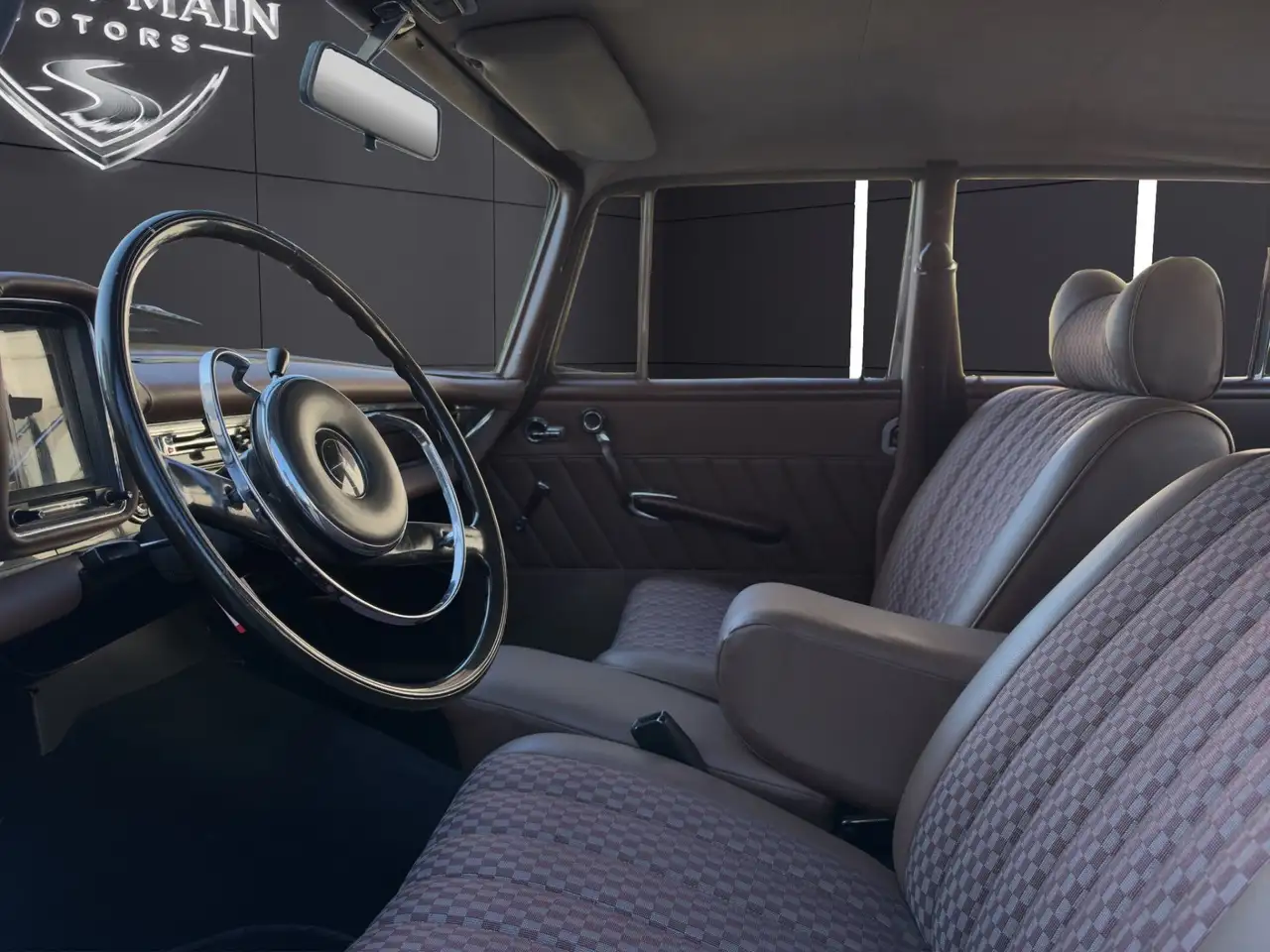 Mercedes-Benz 200D Heckflosse Traum Zustand, foto 11