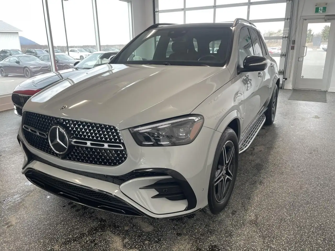 Mercedes-Benz GLE снимка Mercedes-Benz GLE