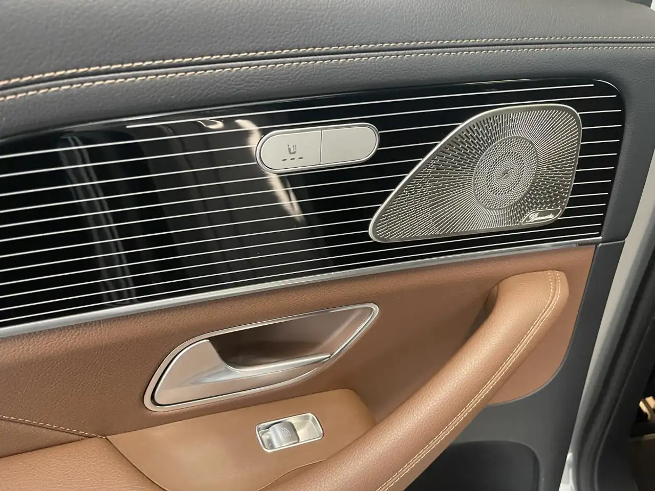 Mercedes-Benz GLE снимка Mercedes-Benz GLE