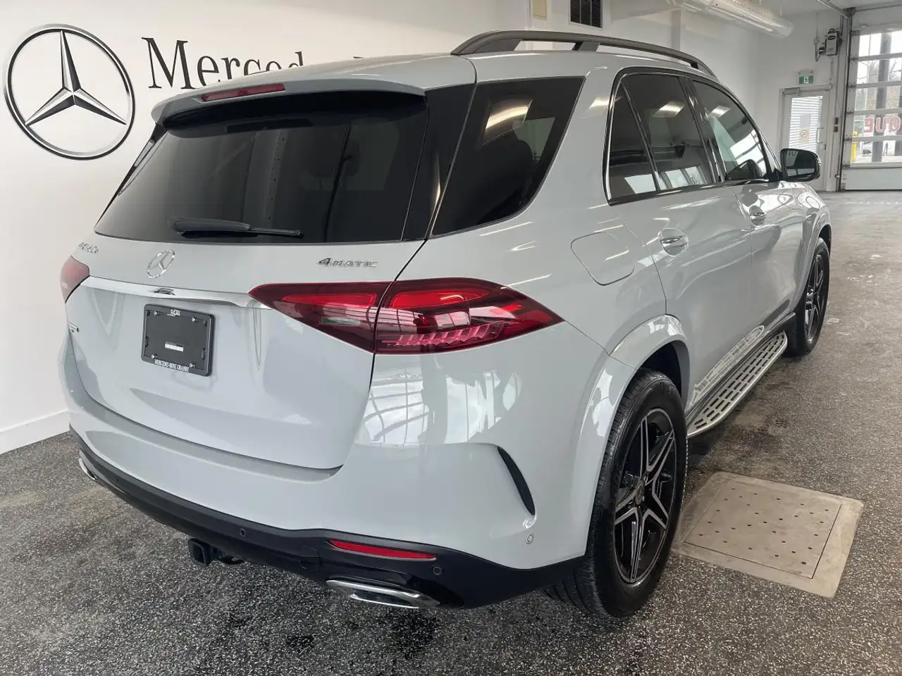 Mercedes-Benz GLE снимка Mercedes-Benz GLE