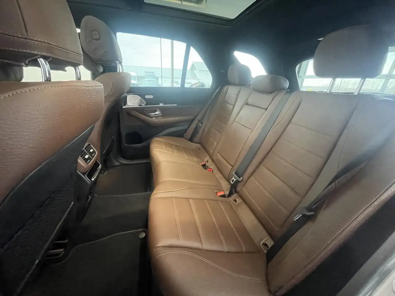 Mercedes-Benz GLE снимка Mercedes-Benz GLE