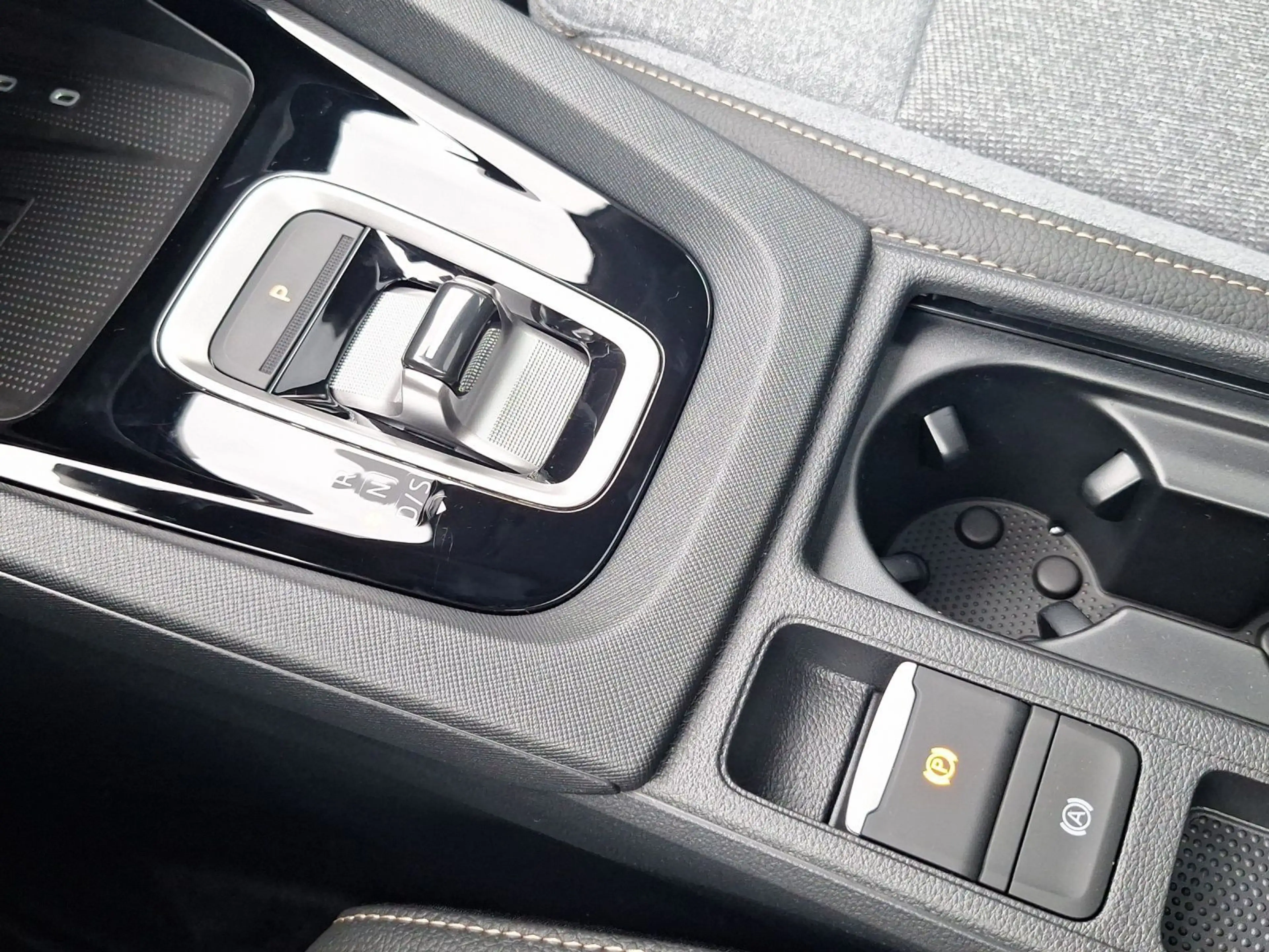 Skoda Octavia Combi 1.5 TSI SELECTION LM17 PANO KAMERA — photo 11