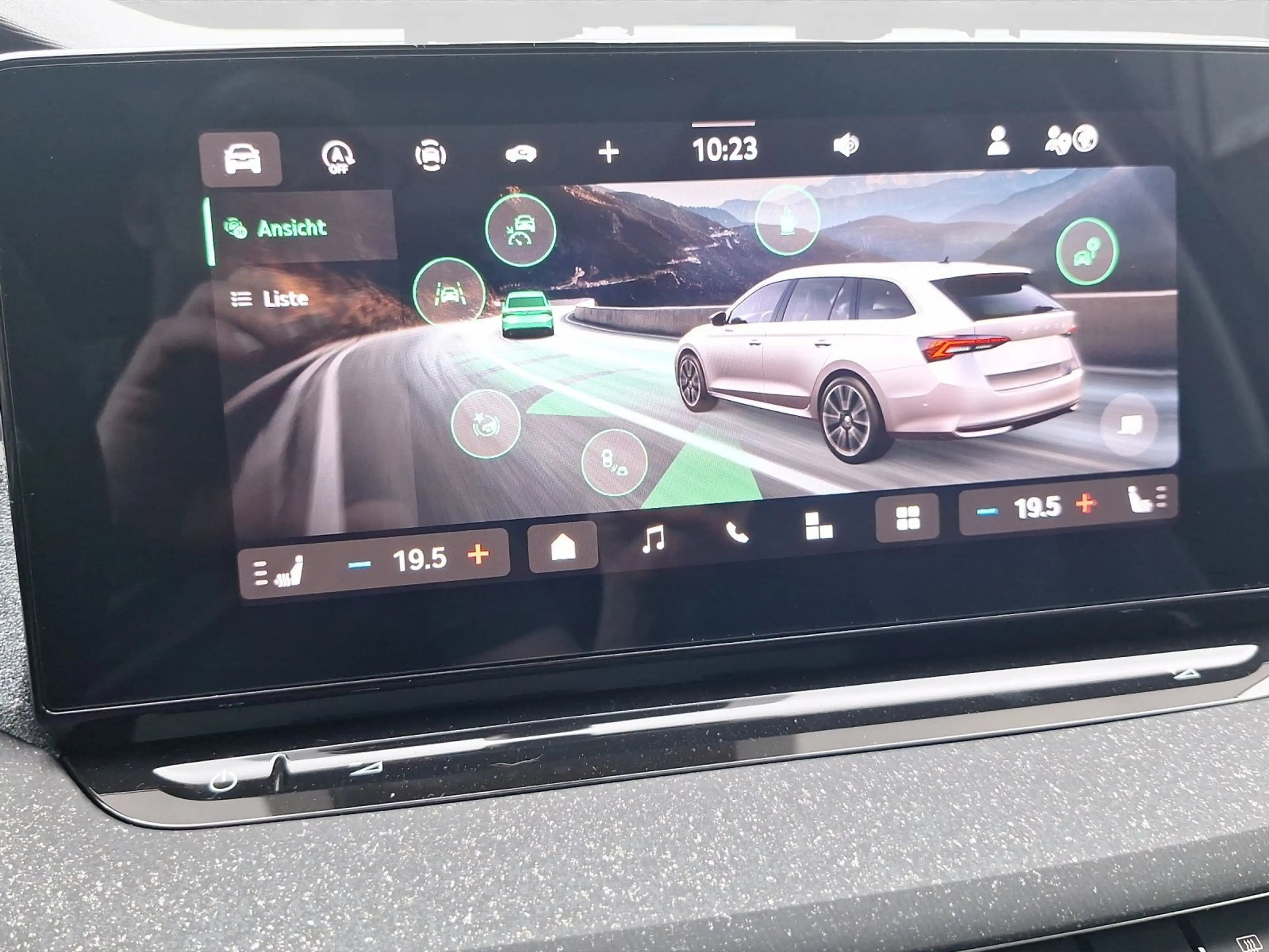Skoda Octavia Combi 1.5 TSI SELECTION LM17 PANO KAMERA — photo 13