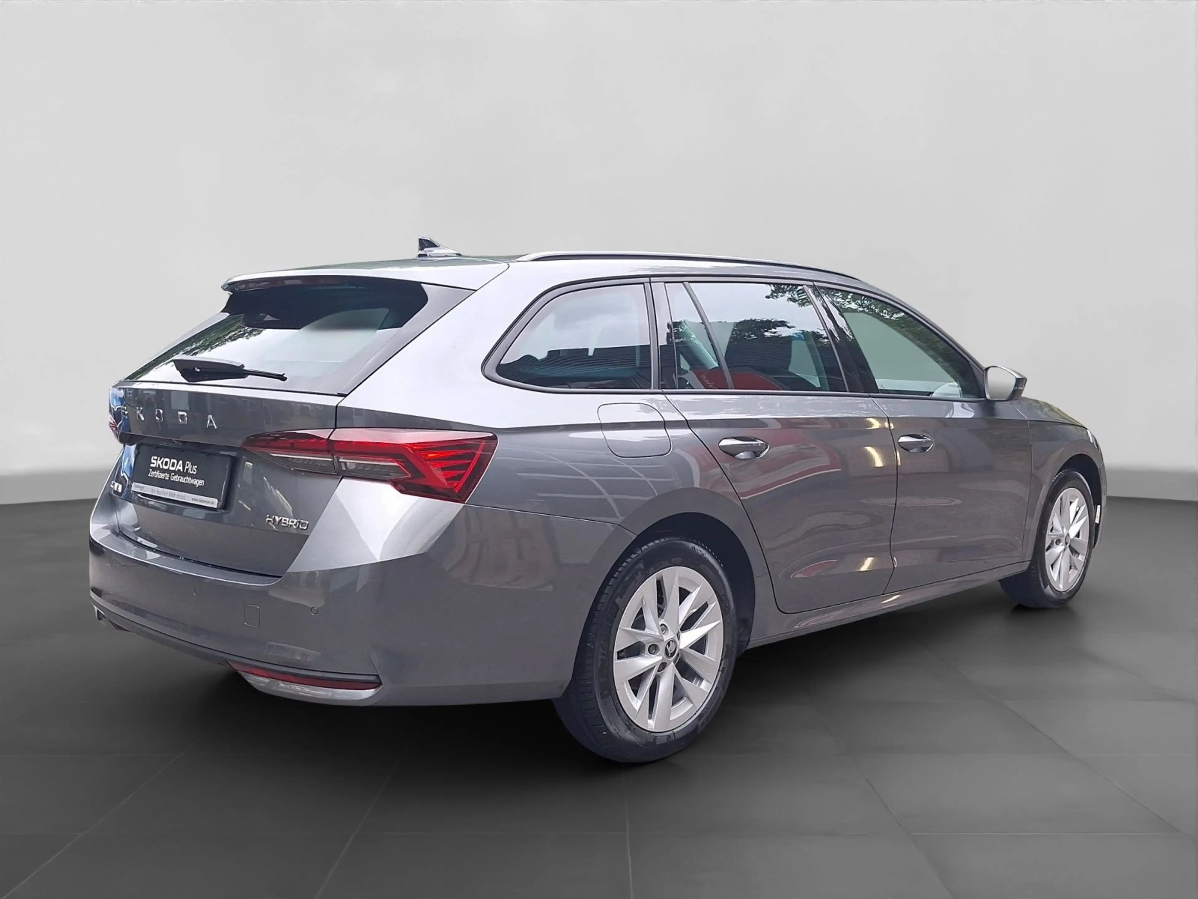 Skoda Octavia Combi 1.5 TSI SELECTION LM17 PANO KAMERA — photo 3