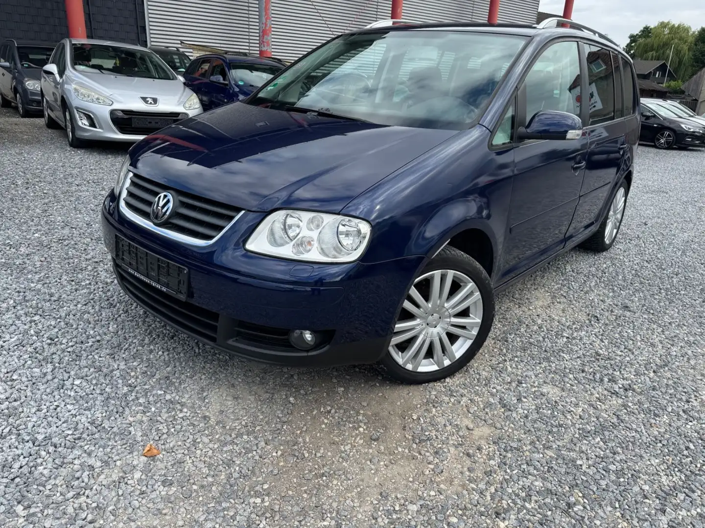 Volkswagen Touran Highline Blau - 1