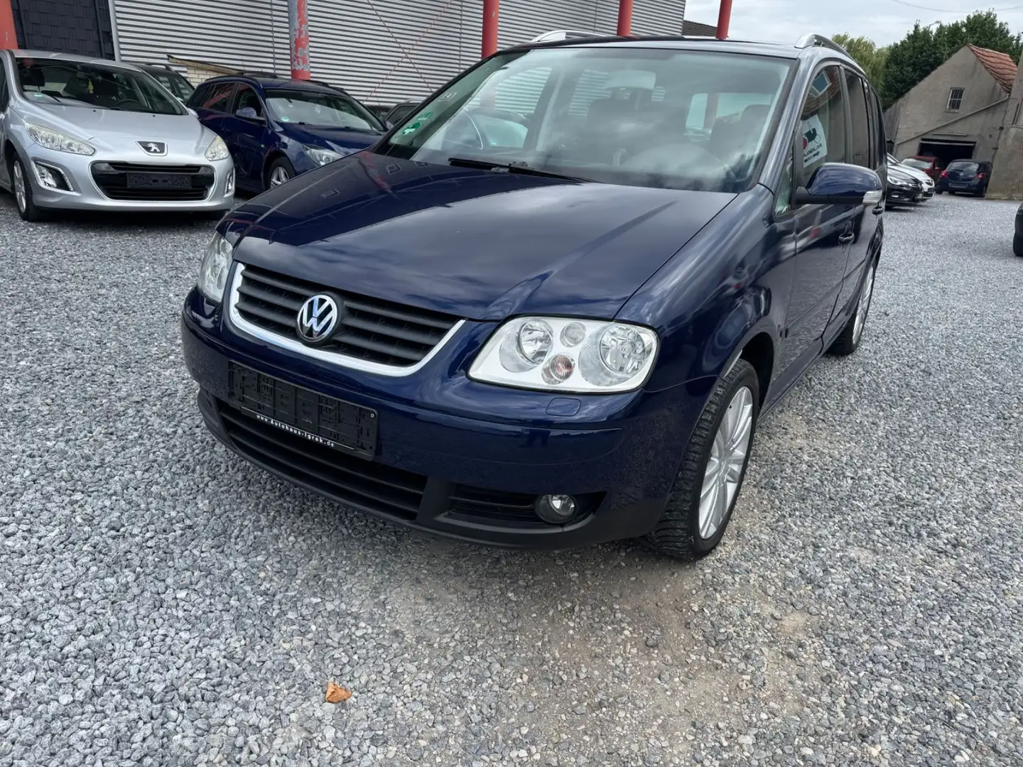 Volkswagen Touran Highline Blau - 2