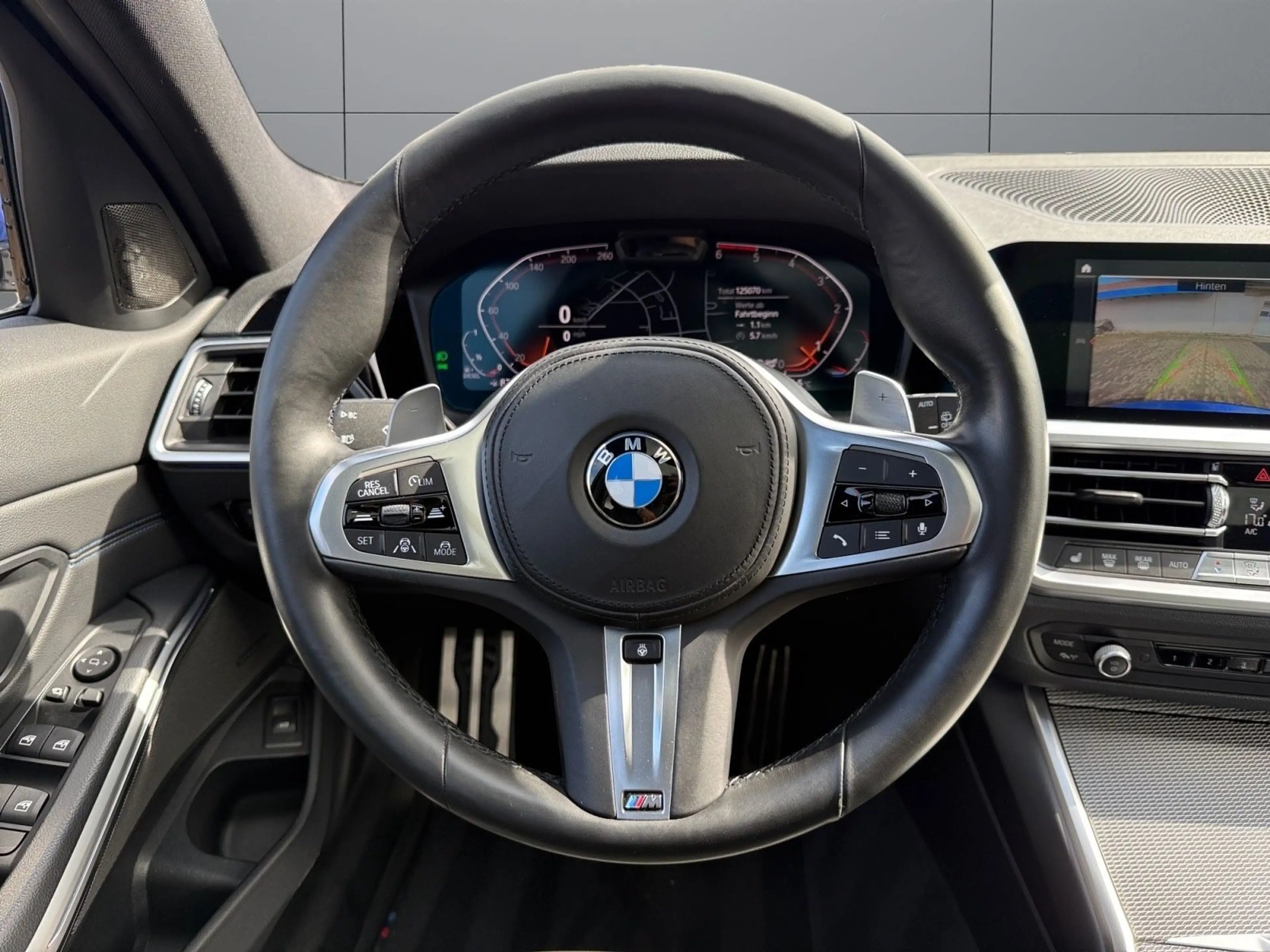 BMW 330 d Touring xDrive M Sport HUD PANO 360 Kam. — photo 12