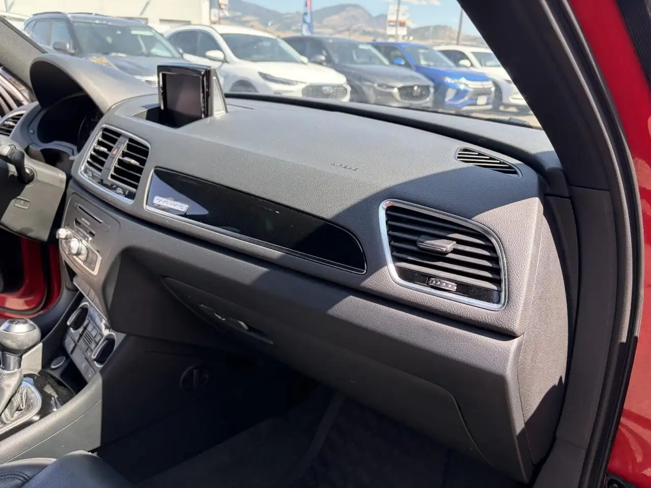 Audi Q3 снимка Audi Q3