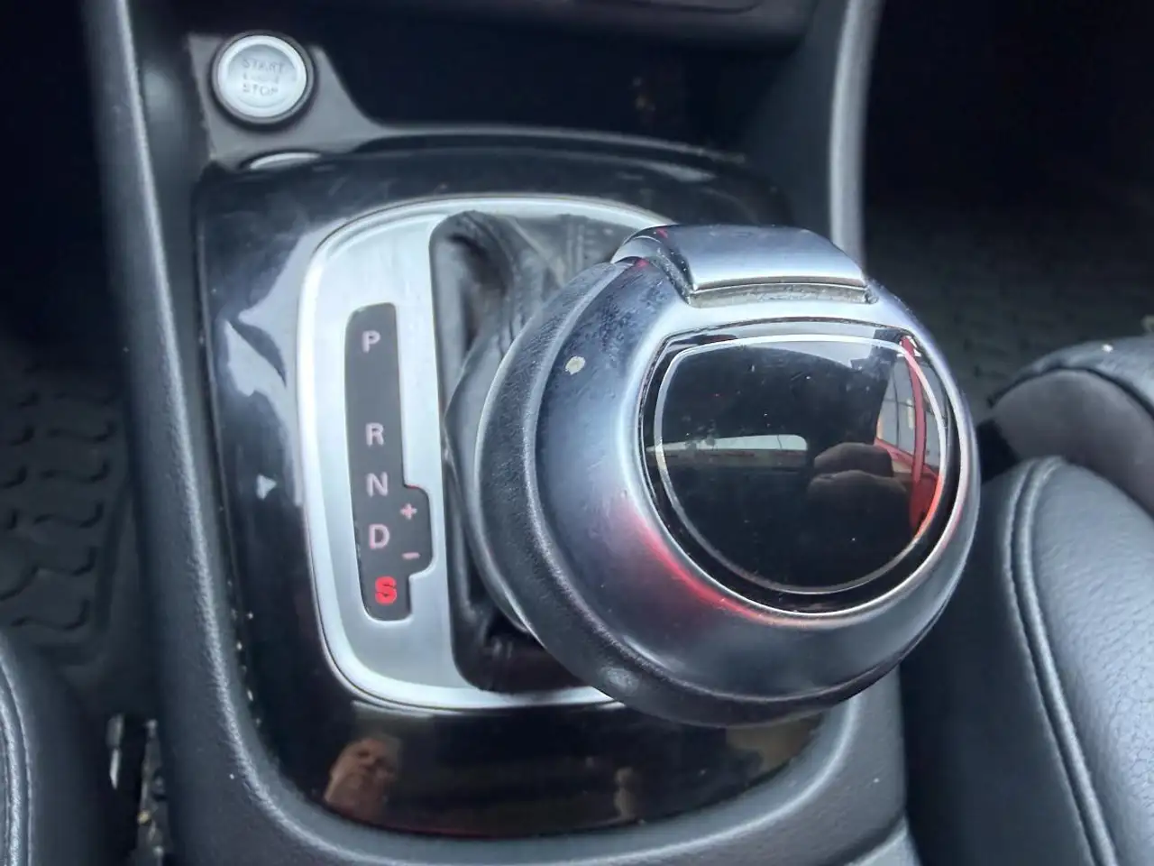 Audi Q3 снимка Audi Q3