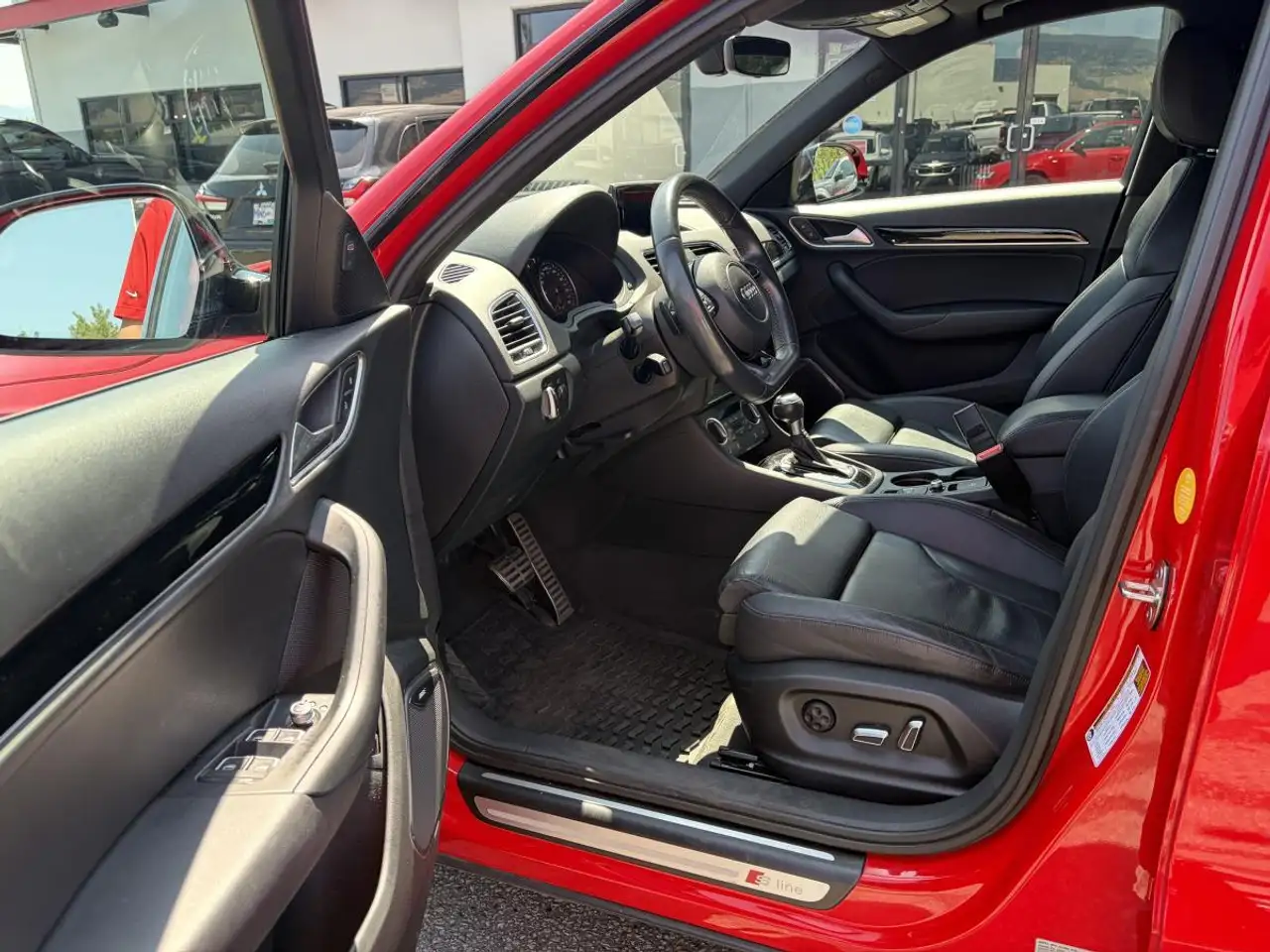 Audi Q3 снимка Audi Q3