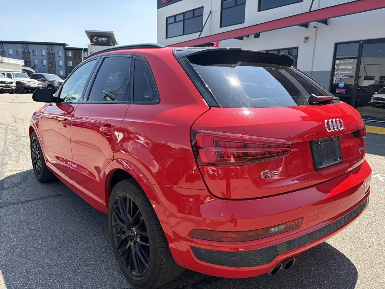 Audi Q3 снимка Audi Q3