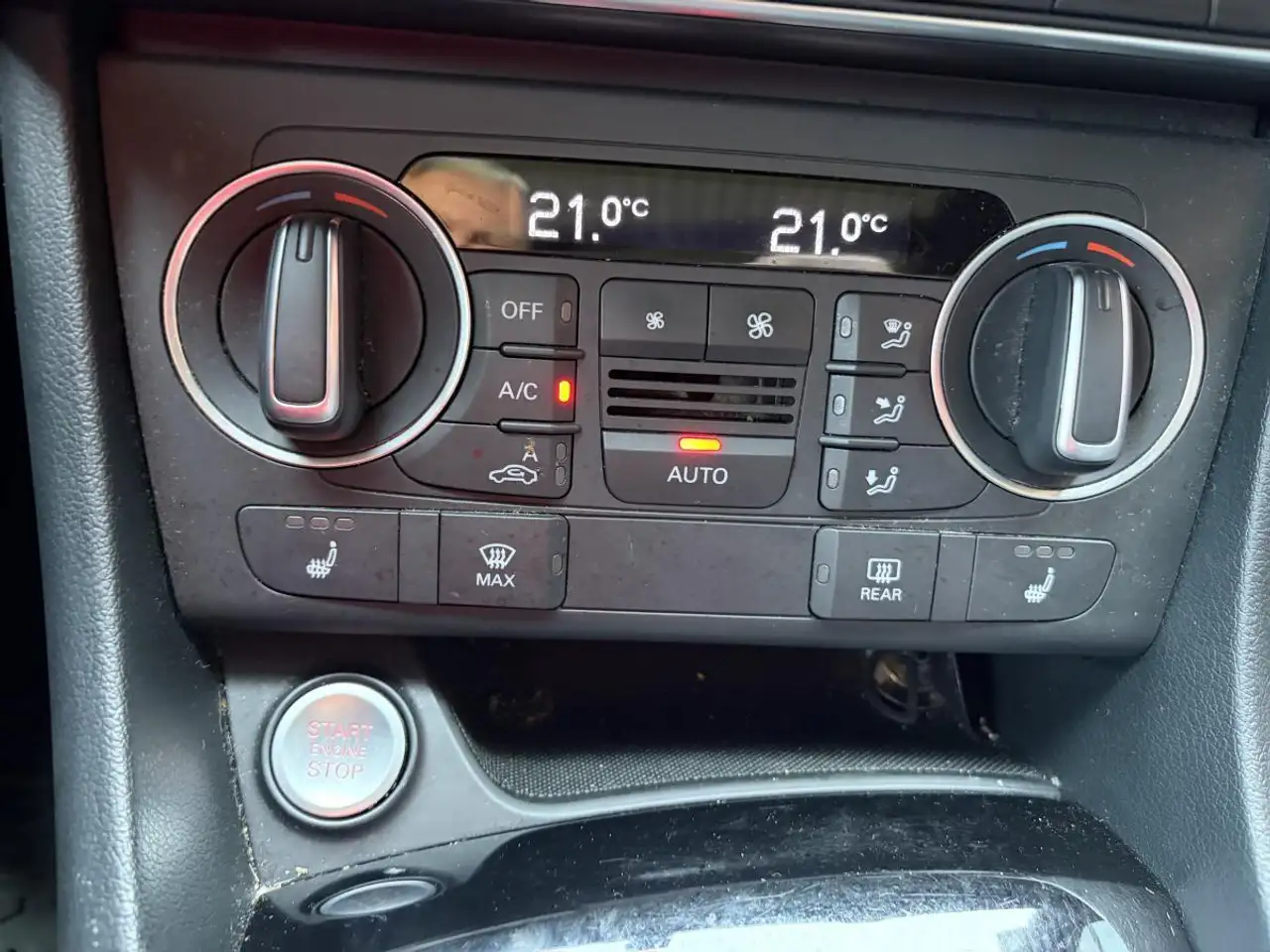 Audi Q3 снимка Audi Q3